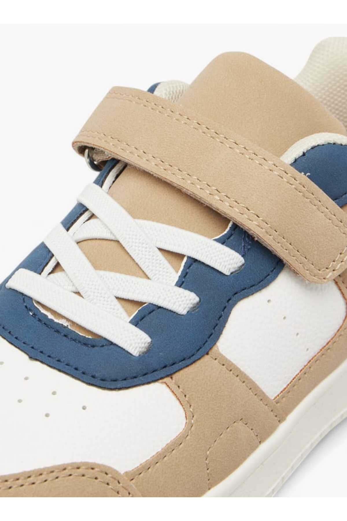 LBL by Shoexpress-Colourblock Sneakers with Hook and Loop Closure 4