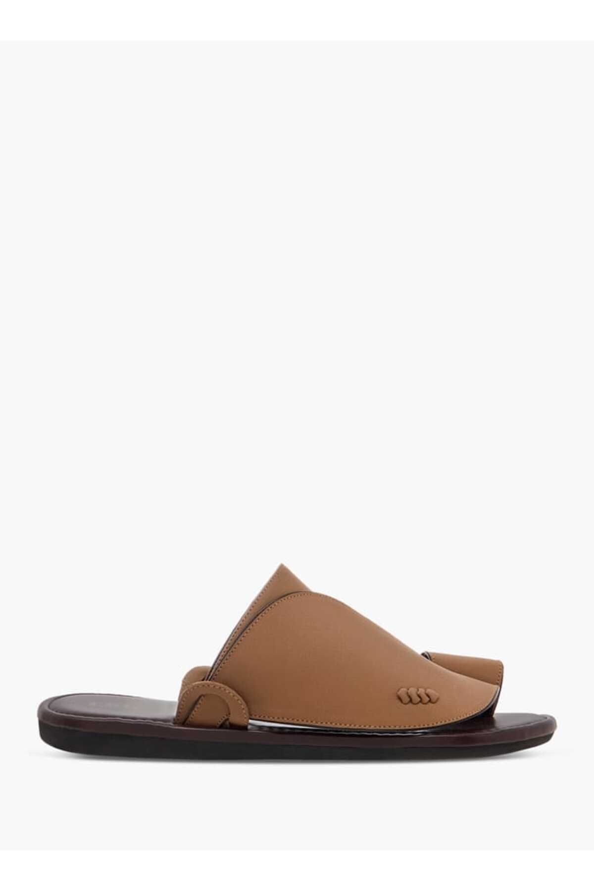 LBL by Shoexpress-Textured Slip-On Arabic Sandals with Toe Loop 2