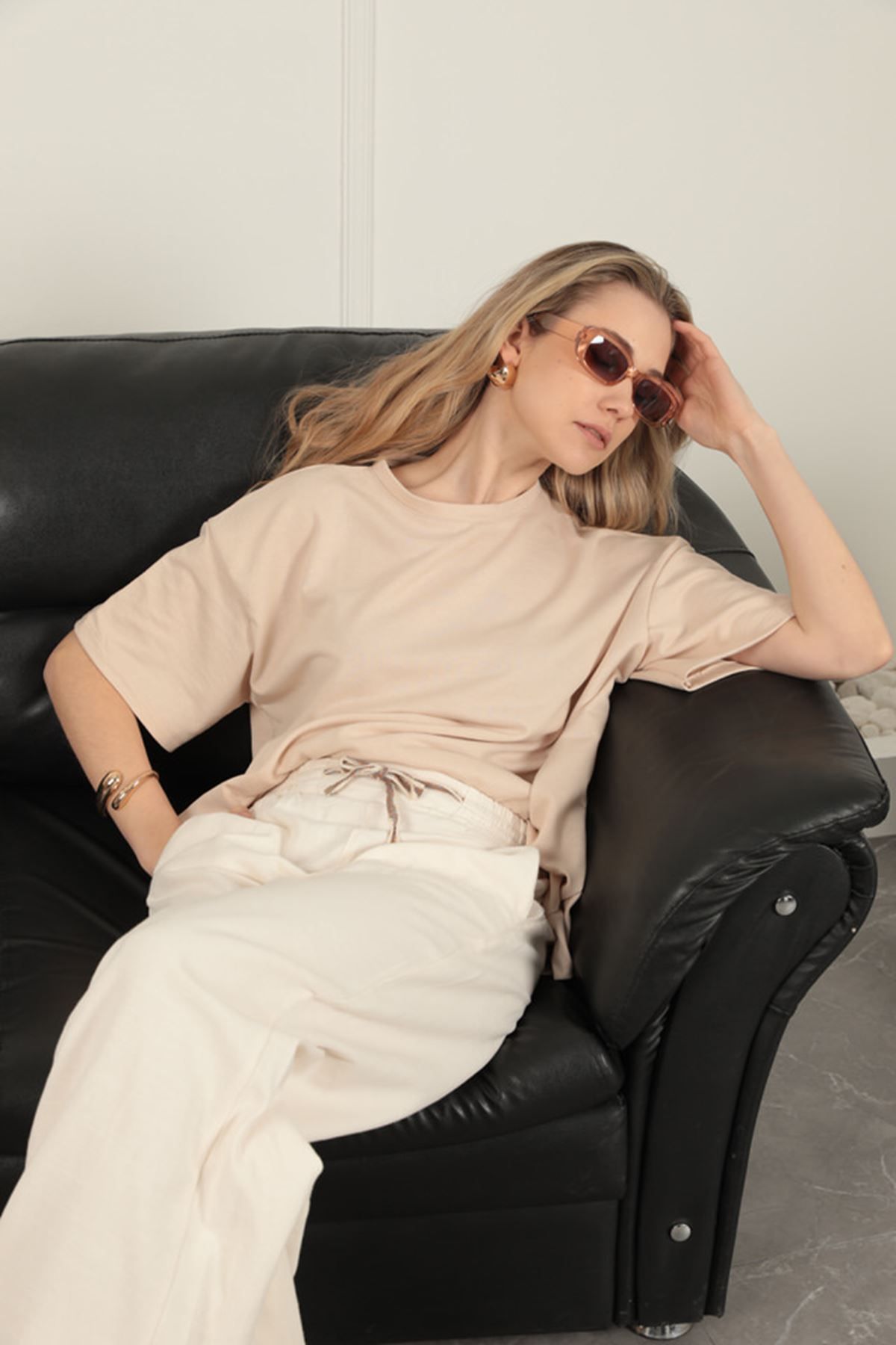 PİNK STAR Sıfır Yaka Oversize İki İplik Tişört-Bej