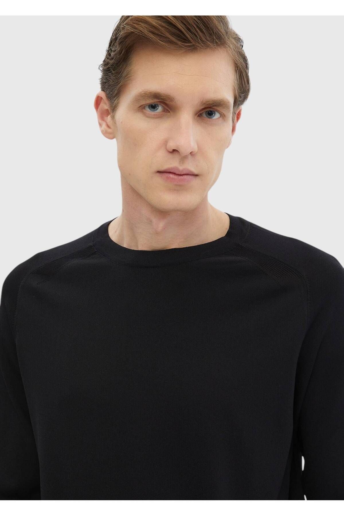 Ramsey-Knitwear Sweater 3