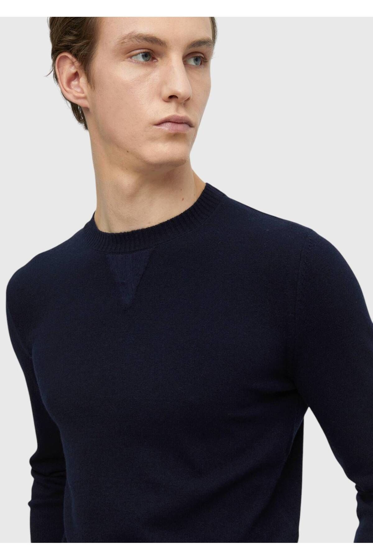 Ramsey-Knitwear Sweater 3