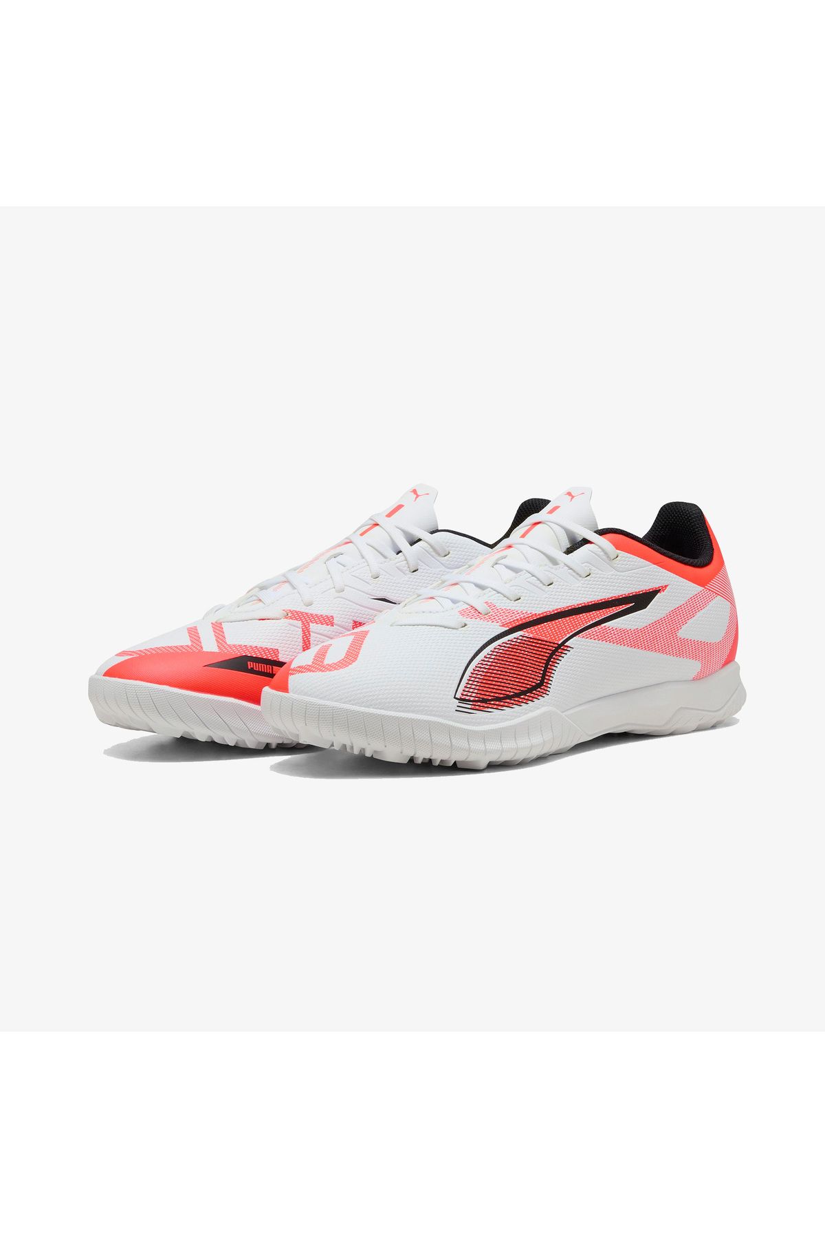 Puma-PUMA Ultra 5 Play TT - حذاء كاجوال باللونين الأبيض والأسود 2