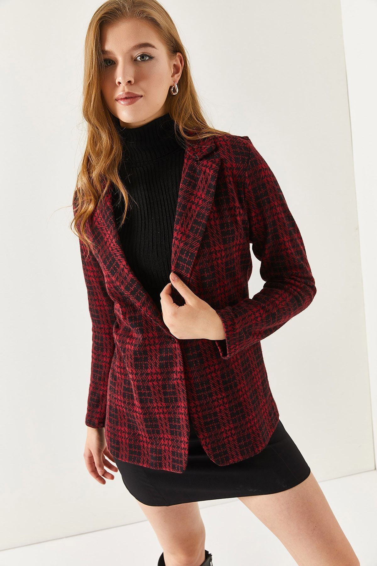 armonika-Burgunderrote, karierte Jacke mit einem Knopf und Prägung für Damen ARM-19K001131 3