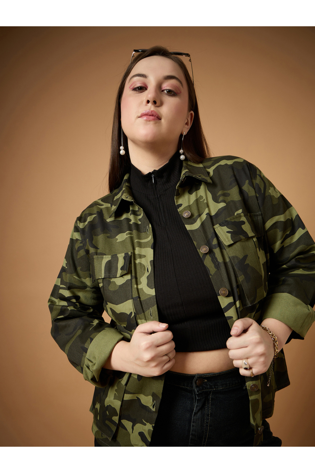 Sassafras By Styli-Plus Size Camouflage Print Multi Pocket Twill Shacket 1
