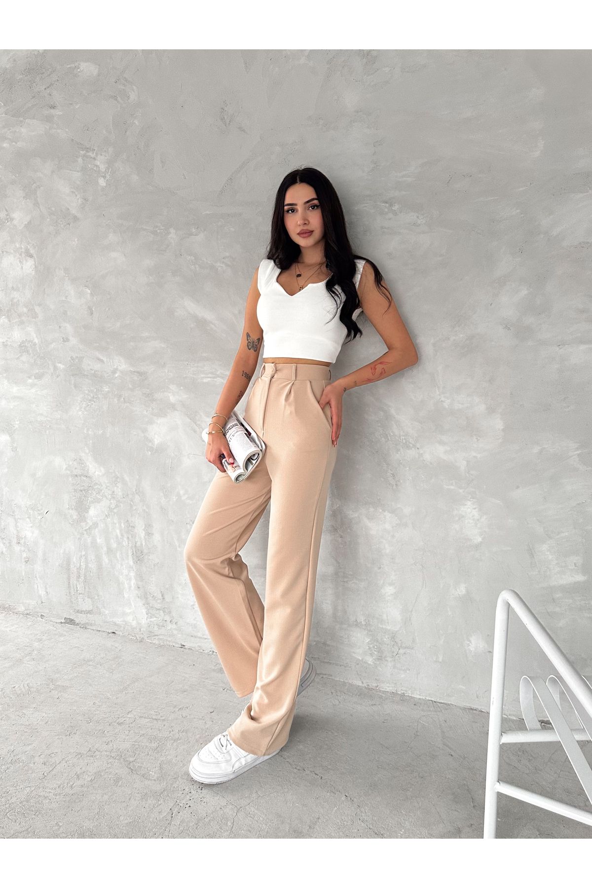 sportiness-High Waist Button Closure Lycra Pleated Palazzo Knitted Trousers 2