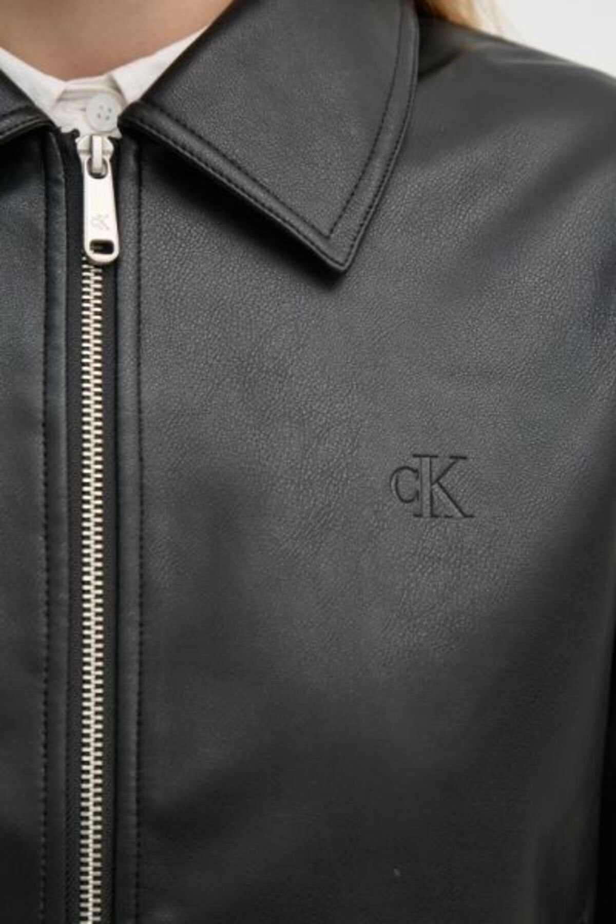 Calvin Klein-Mont 6