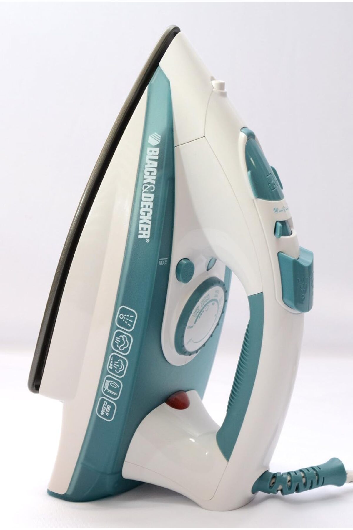 Black&Decker-Black & Decker X1600 - B5 Vertical Steam Iron, 1750 Watt - Green & White 2