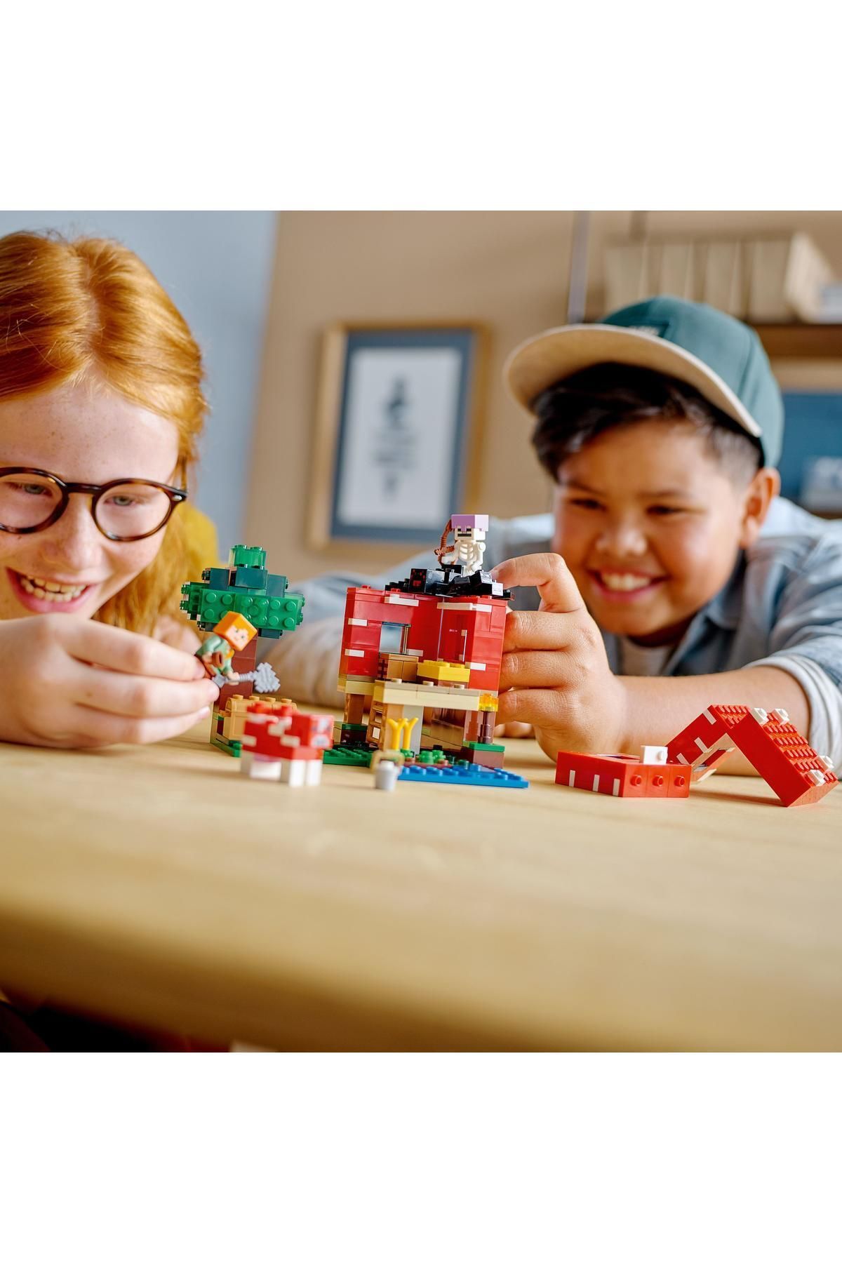 لگو مدل Minecraft® Mantar Evi 21179: مجموعه ساختنی با 272 قطعه برای 8 سال به بالا LEGO