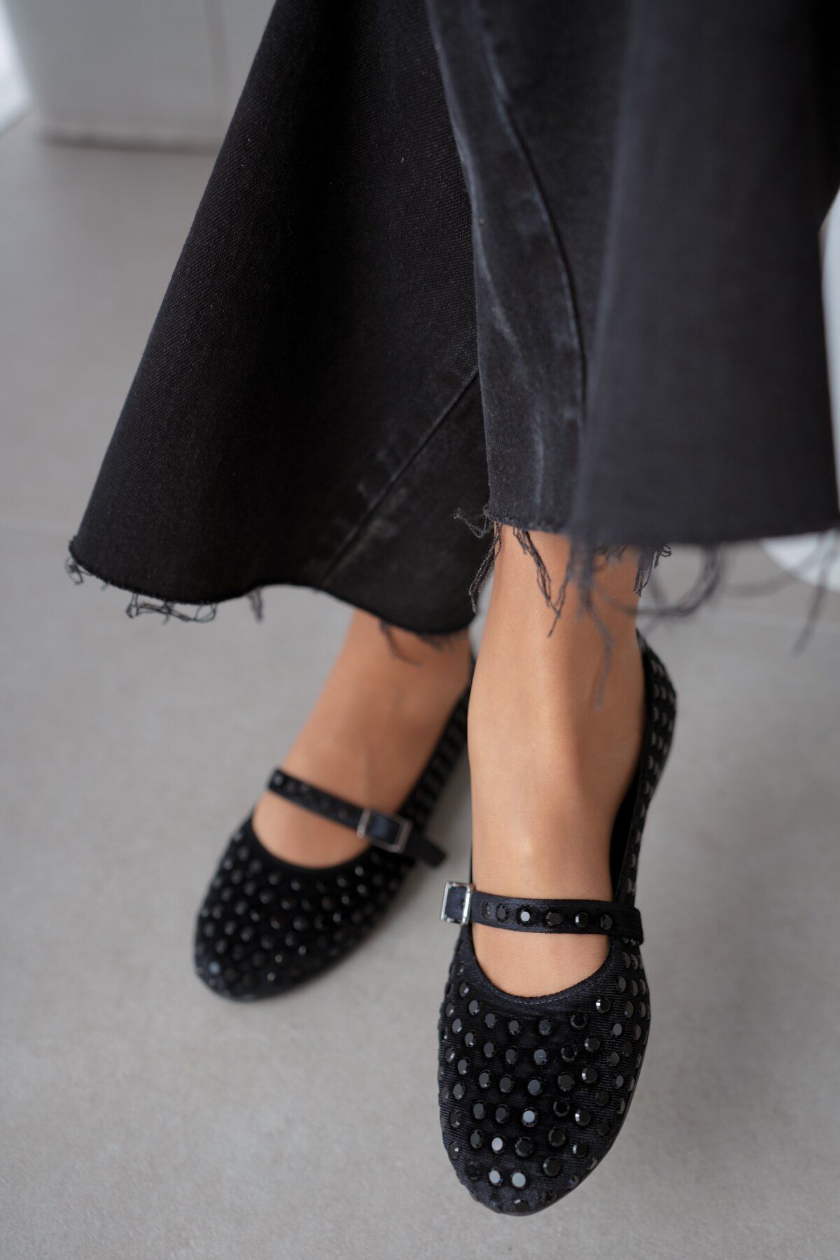 selinshoes-Caren Black Velvet - Balerini de damă cu glezne, cu detaliu strălucitor cu știfturi 6