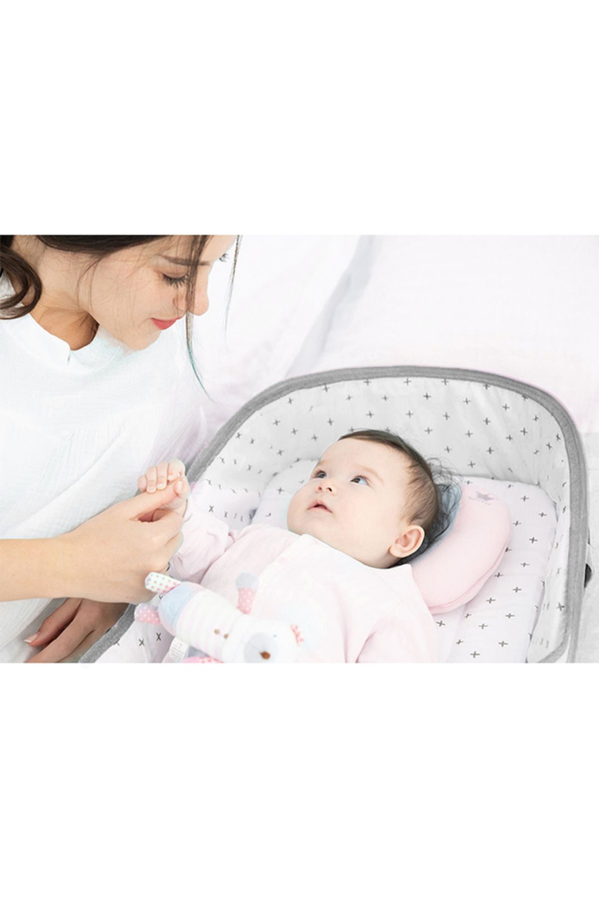 Sunveno-Portable Baby Bed & bag - Grey 2