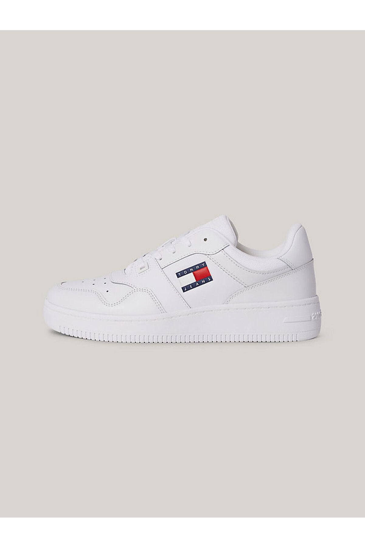 Tommy Hilfiger-Bílé kožené tenisky – pánské, pro volný čas, gumová podrážka, logo EM0em01395-Ybr 7