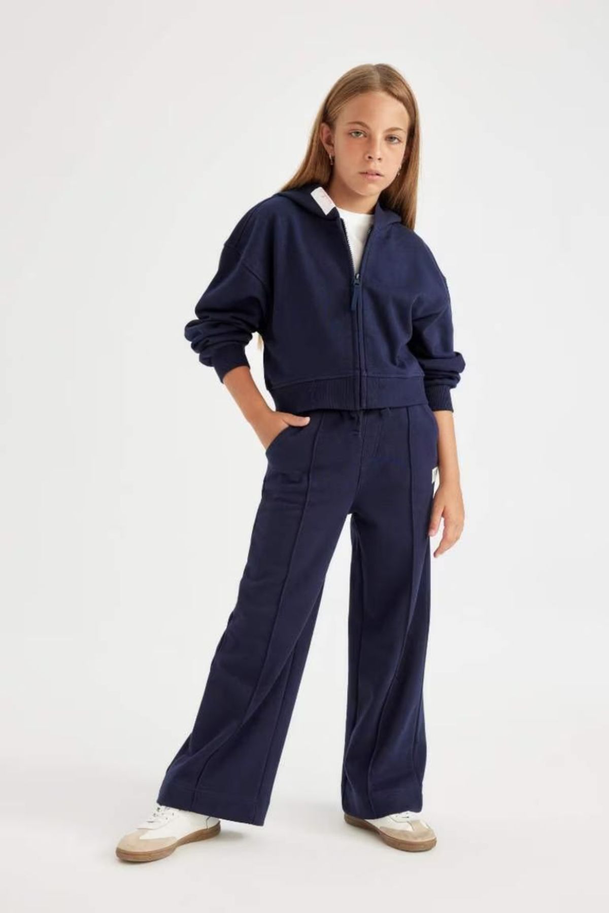 complete the look image