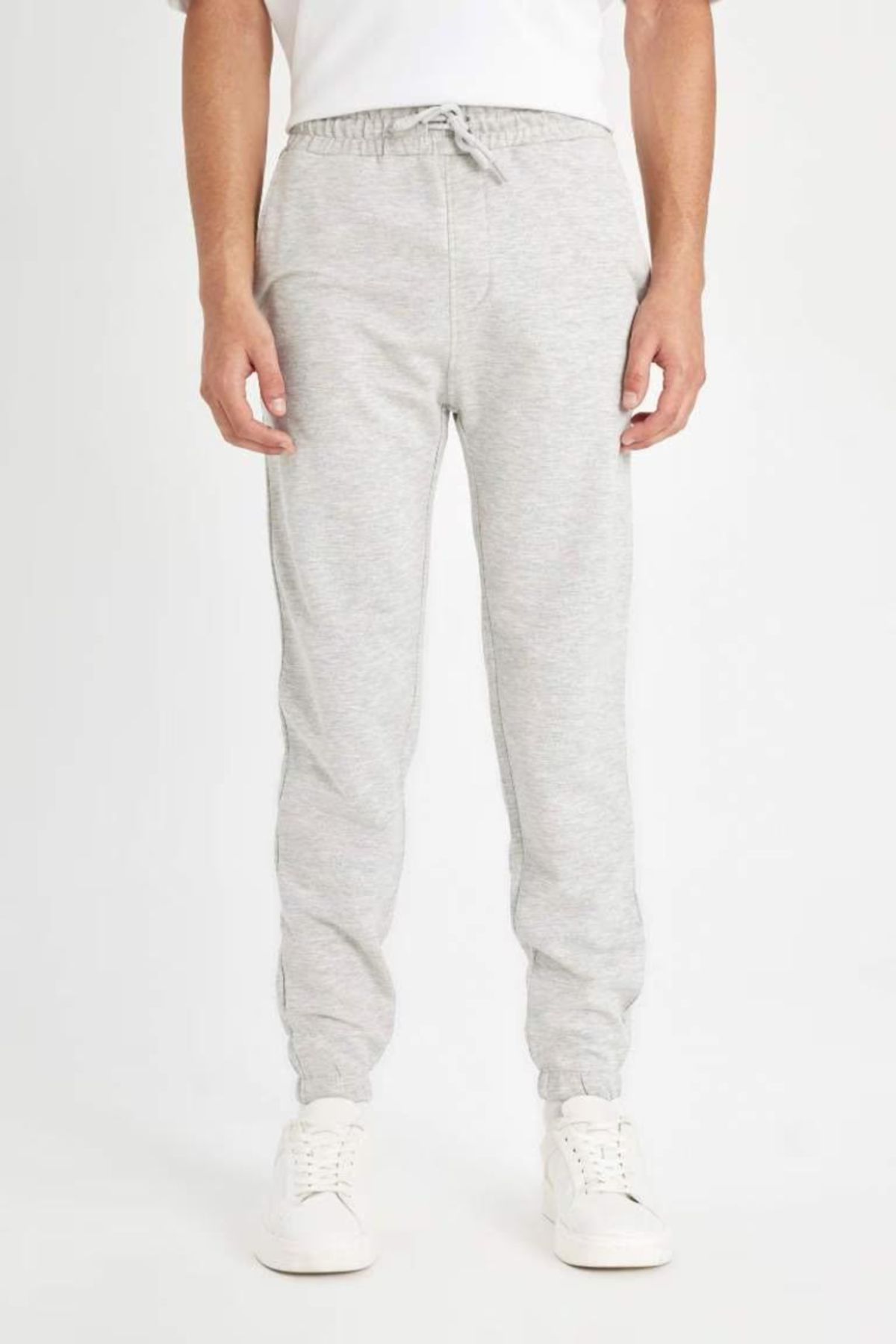 DeFacto-Regular Fit Sweatpants with Pockets Elastic Leg D4416Ax24Au 4