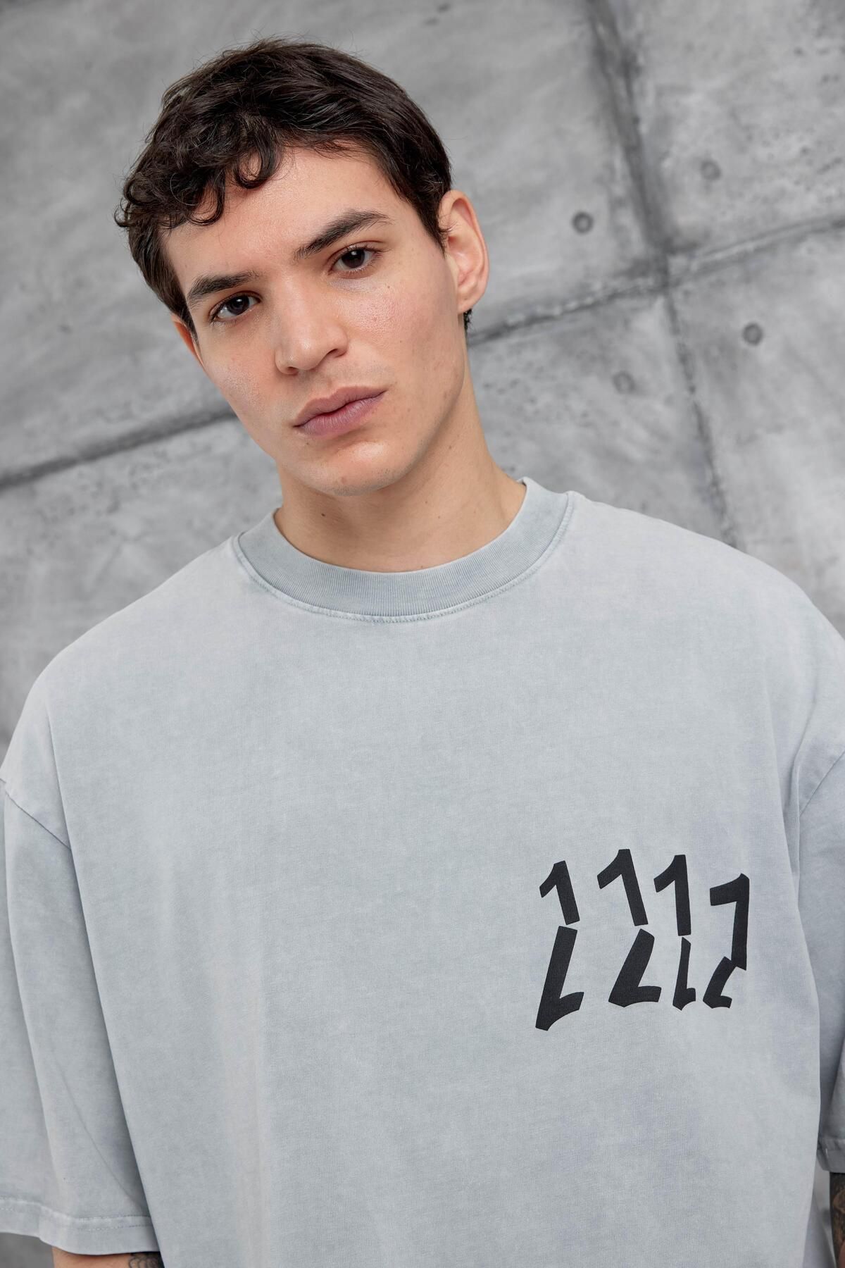 NOMARC-Gray 1111 Written Washed Oversize Tshirt 2