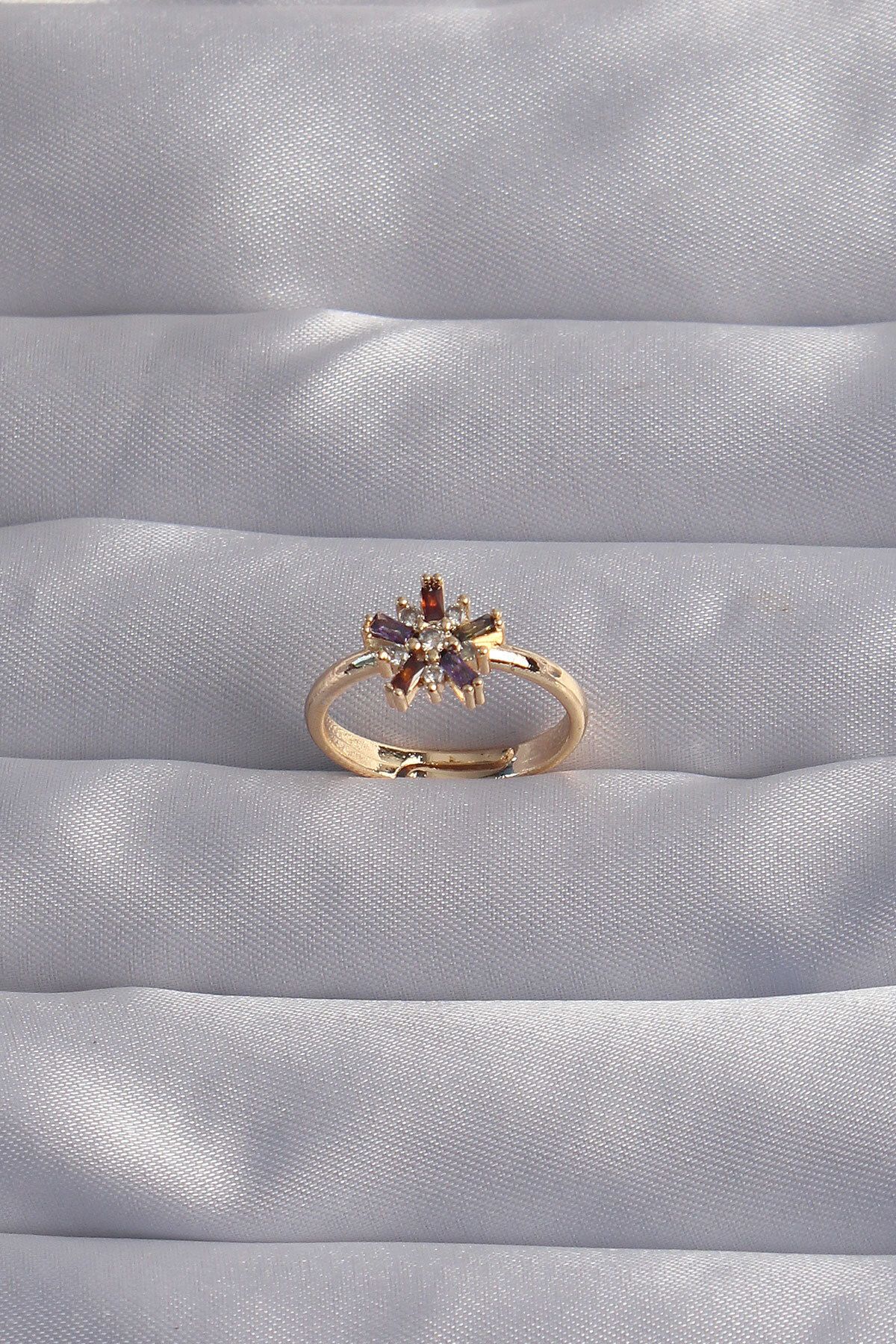OEM Pirinç Gold Renk Renkli Zirkon Taşlı Ayarlamalı Yüzük - Lisinya