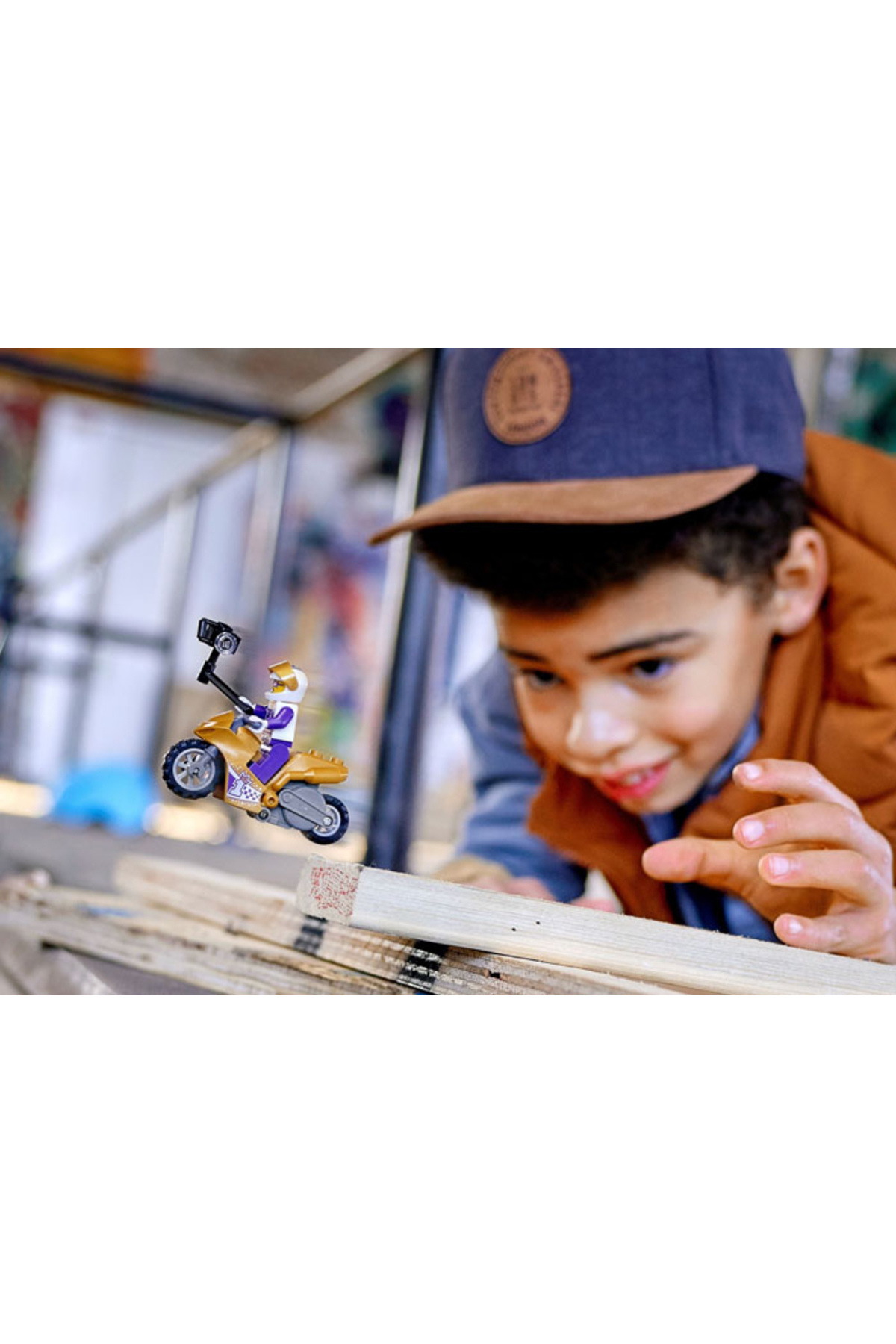 LEGO City 60309 Selfie Stunt Bike fotoğrafı 5 (önizleme)