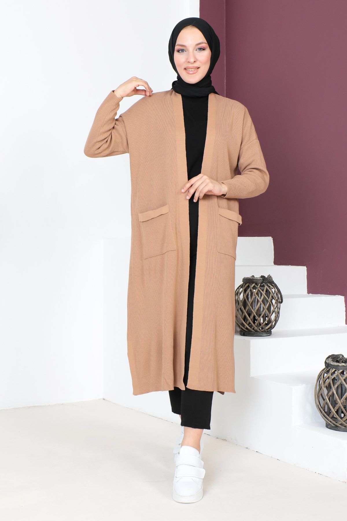 complete the look image