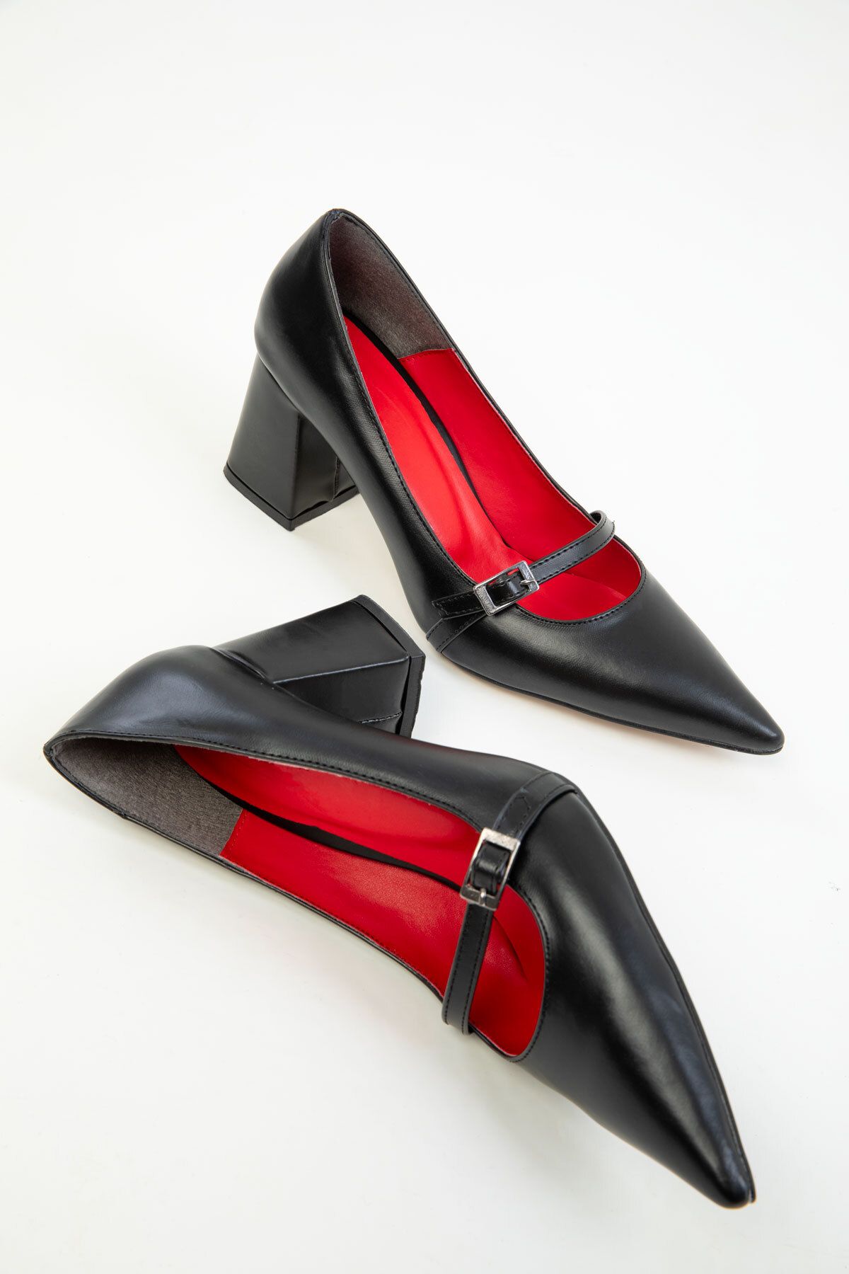 SOHO-Czarne damskie klasyczne buty na obcasie 20275 4