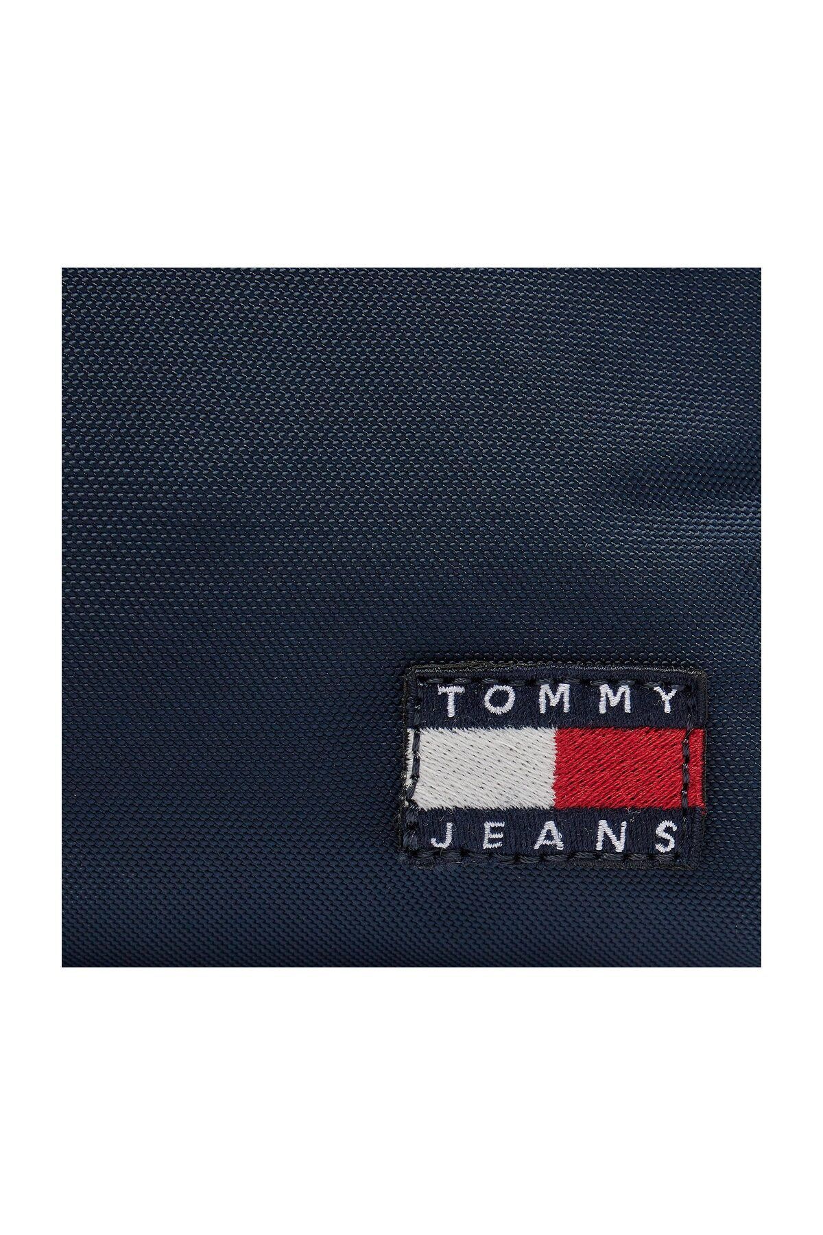 Tommy Hilfiger-Ess Daily - حقيبة غسيل للاستخدام من النايلون 2