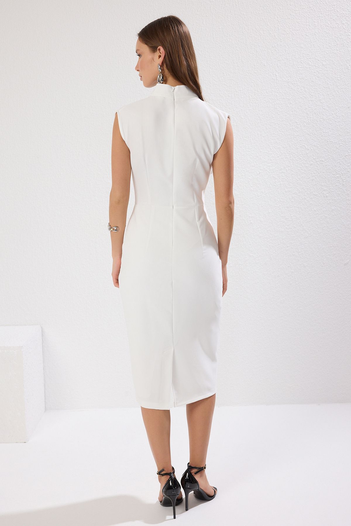 Trendyol Collection-Rochie țesătă cu fustă creion midi, cu guler vertical, ecru TWOAW20EL0311 4