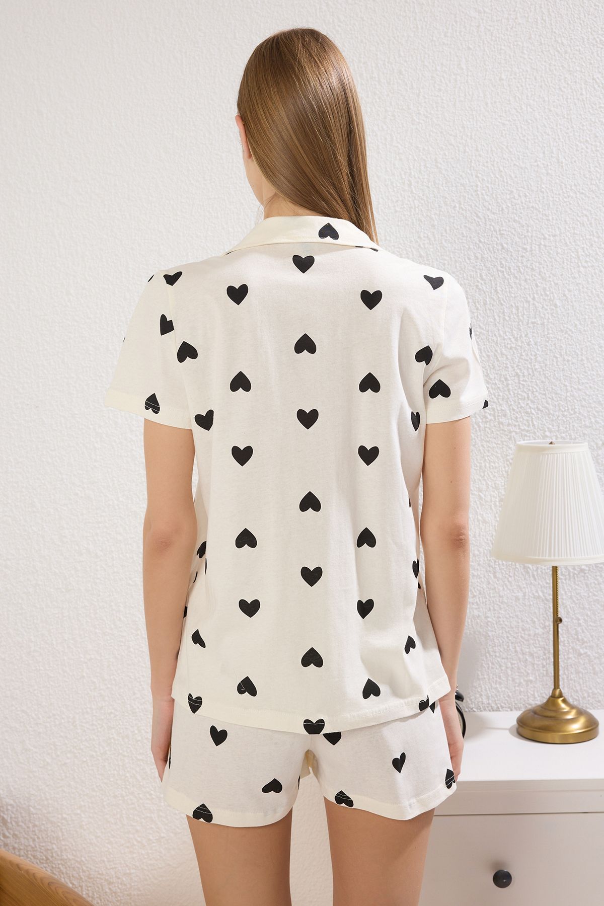Trendyol Collection-Heart Ecru rövidnadrág pizsama szett - 100% pamut THMSS21PT0756 4