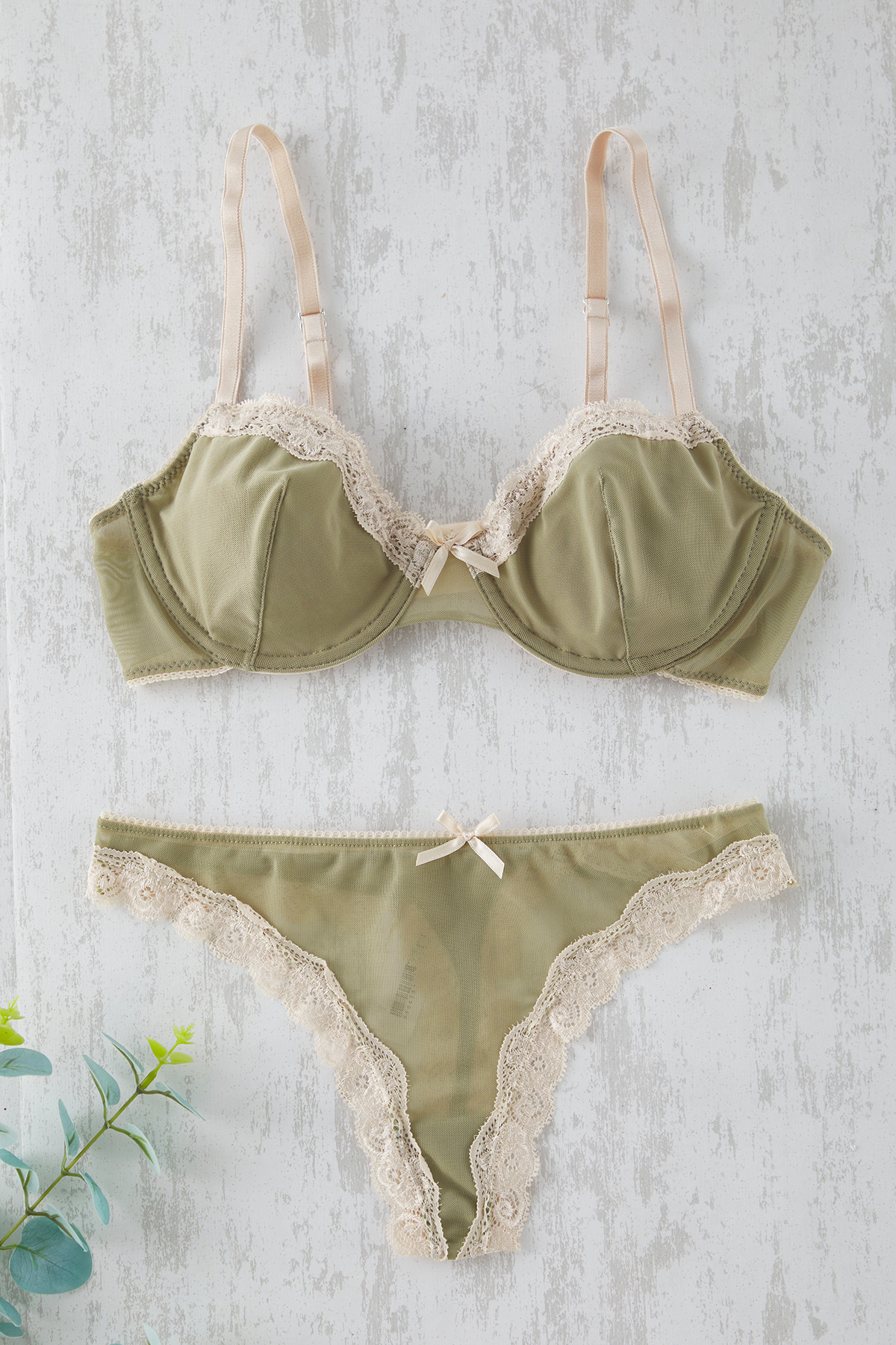 Trendyol Collection-Khaki csipke és masni részletes csésze nélküli fehérnemű szett - THMSS25CC00024 1