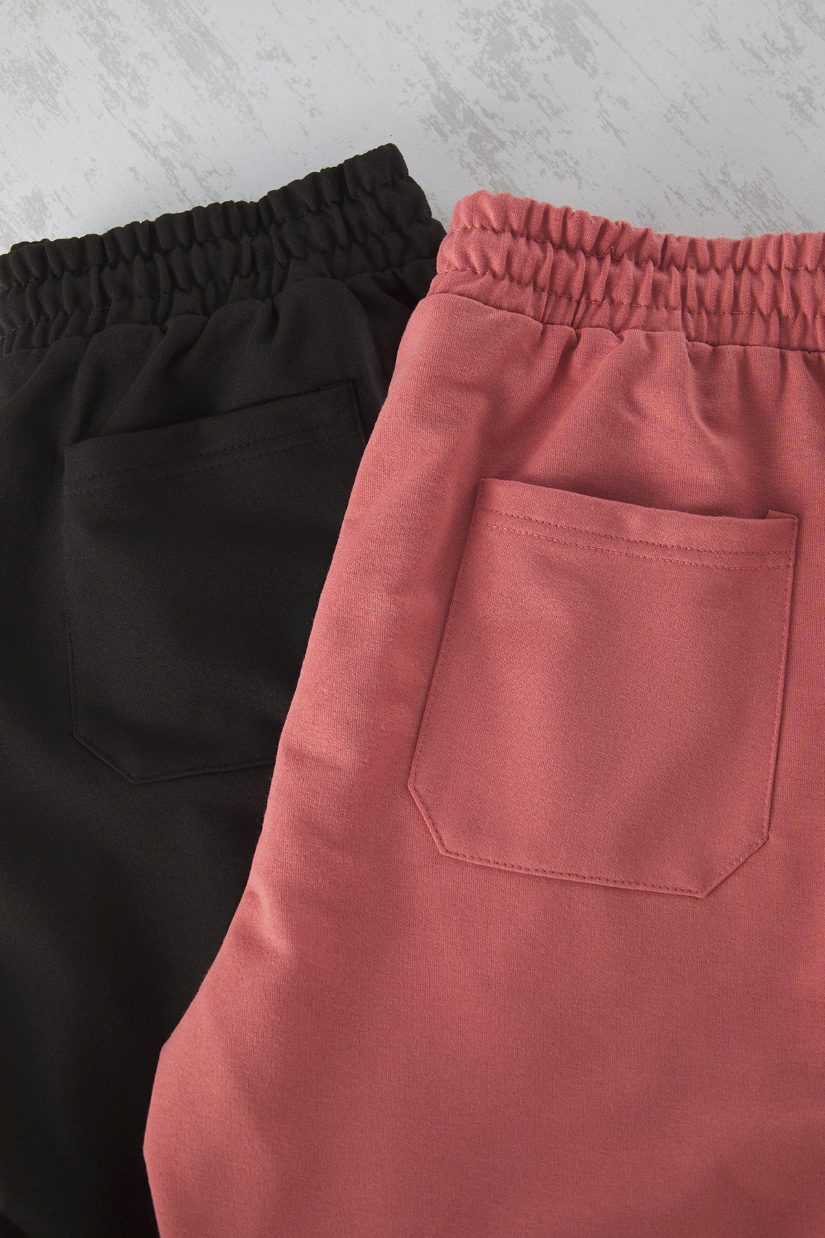 Trendyol Collection-Black and Dusty Rose Regular Cut šortky 2 Pack - TMNSS21SR0095 12