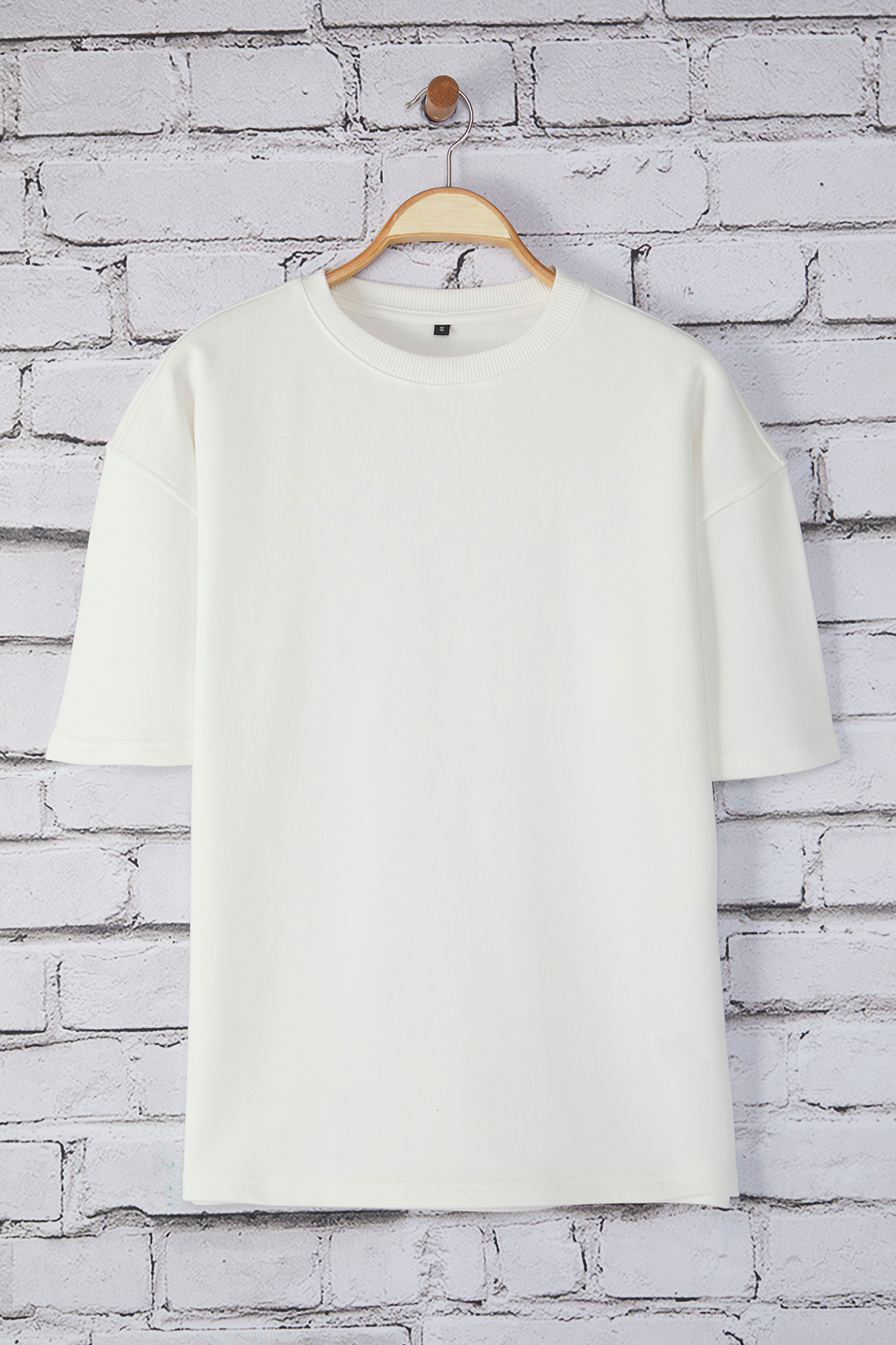 Trendyol Kollektion Weißes Oversize/Taille-loses, dickes Basic-T-Shirt aus Ba...
