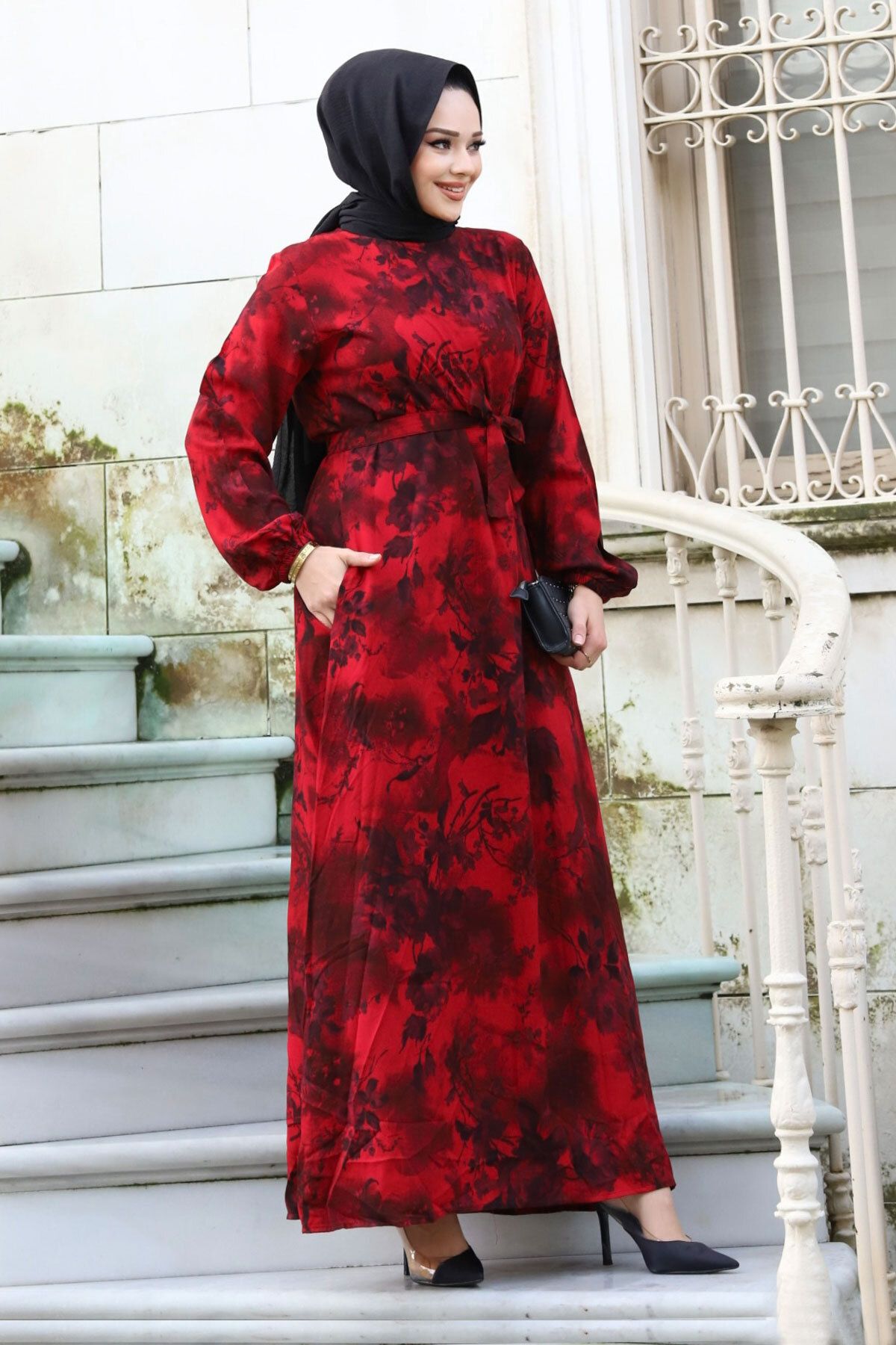 Tesettür Dünyası-Kleid mit Rosenmuster und Taillengürtel TSD240207 Weinrot 3
