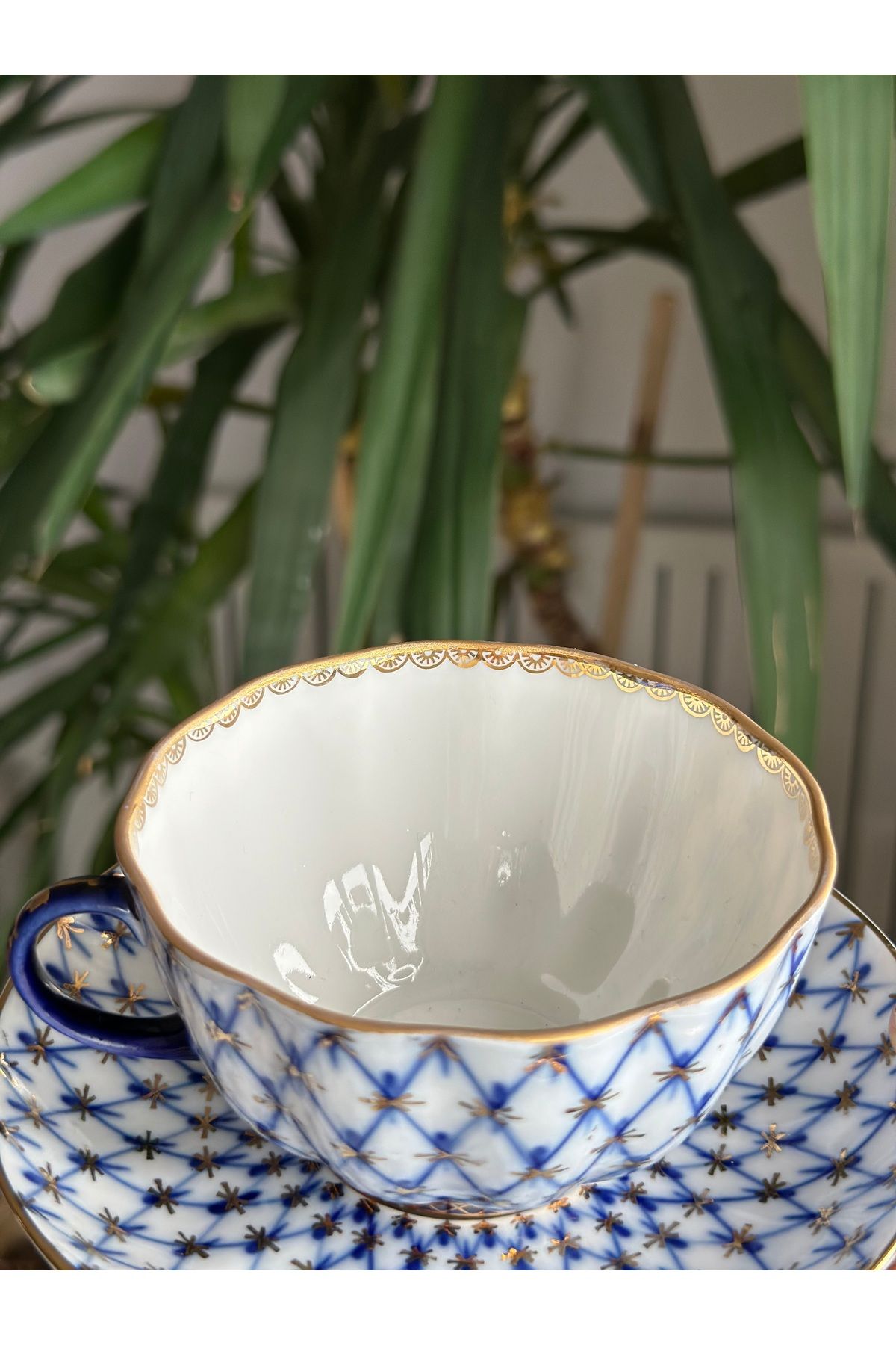 Imperial Porselen-Russian Antique Cobalt Blue Network Design Gold Gilded Teacup 2