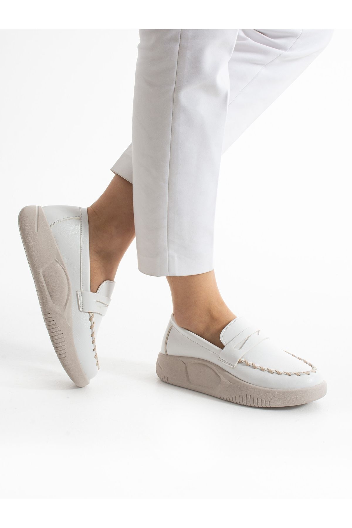 ENVEY Beyaz Saraçlı Kadın Loafer
