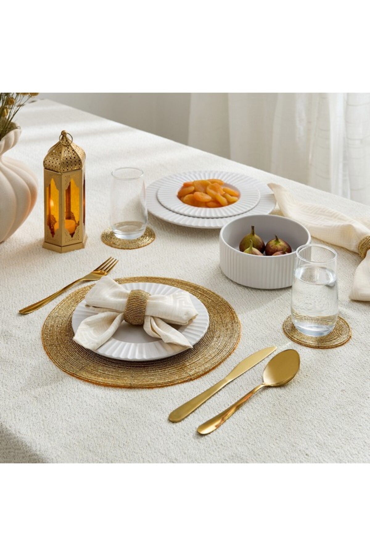 طقم كوستر من 4 قطع بمقاس 10 سم من بليز