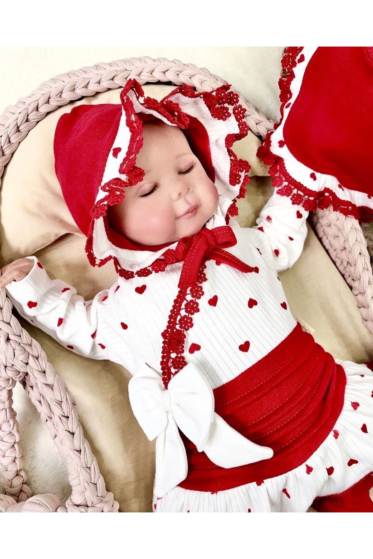 Babydonat-Heart Patterned Lace Embroidered Hospital Exit 1