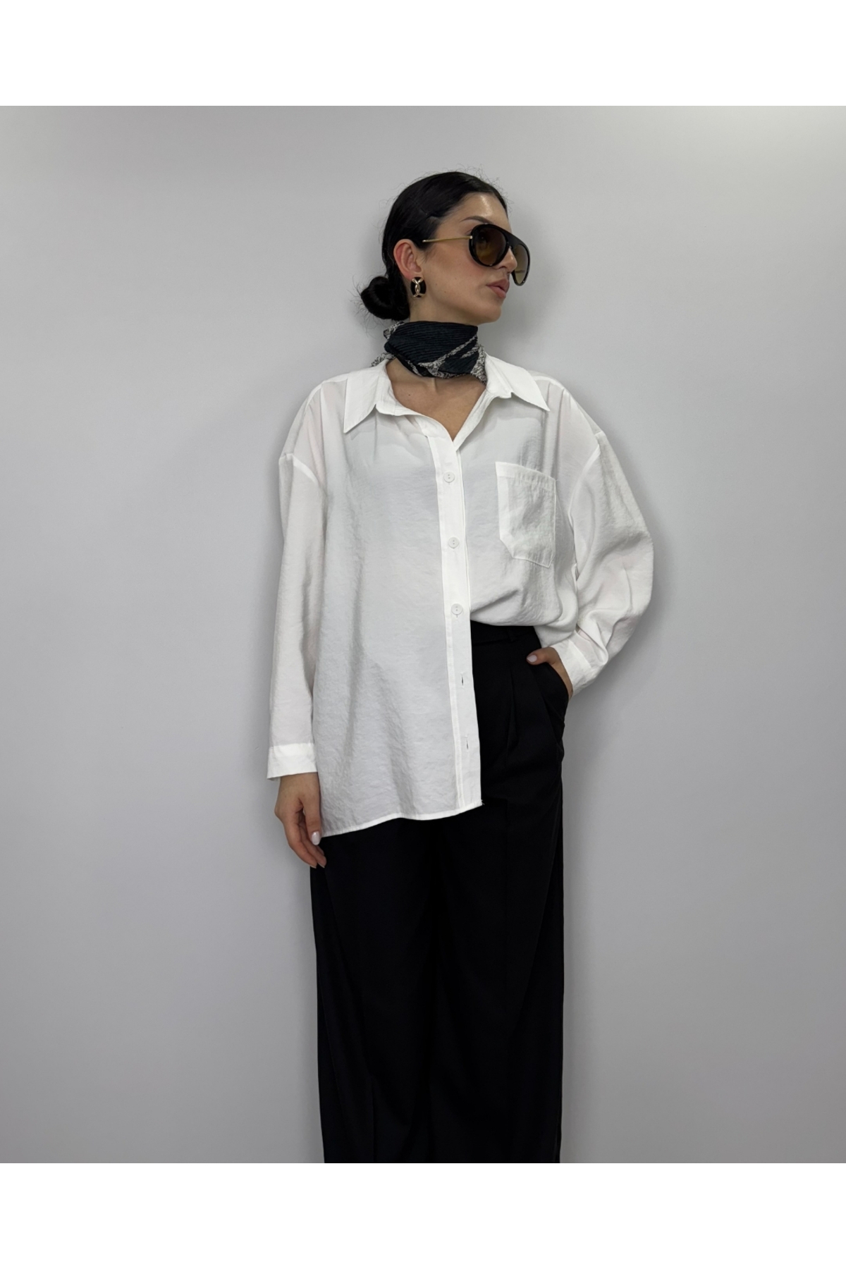 Beyaz Modal Kumaş Oversize Salaş Gömlek