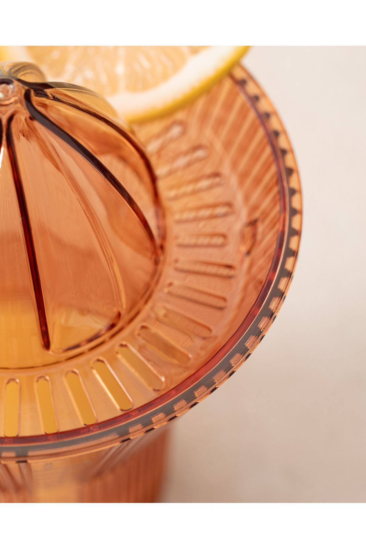 Madame Coco-Henric Citrus Juicer 3