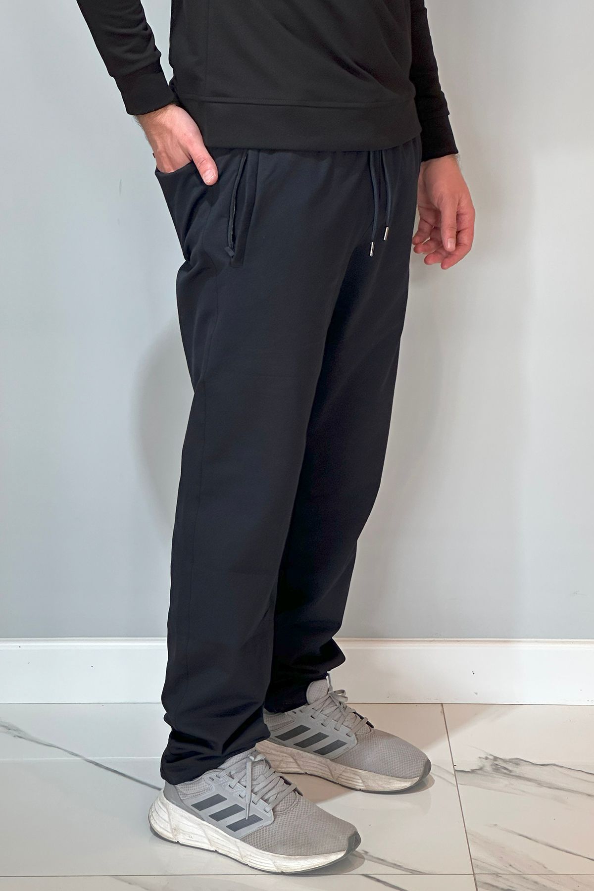 REMSA-Men's Sweatpants with Straight Legs and Elastic Waist 3 Pockets 4706 Navy Blue 3