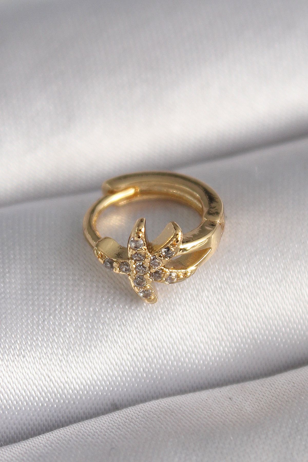 Maristas Çelik Gold Renk Zirkon Taşlı Deniz Yıldızı Model Tragus Piercing