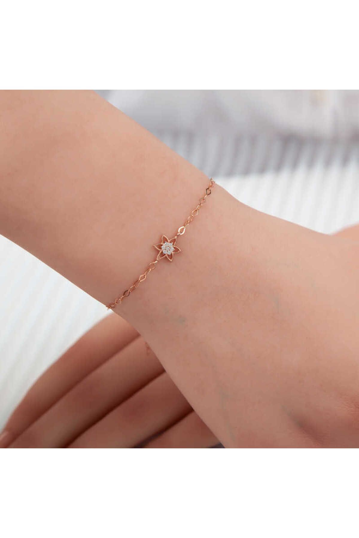 BAZAARİO 925 Ayar Gümüş Rose Çiçek Kadın Bileklik