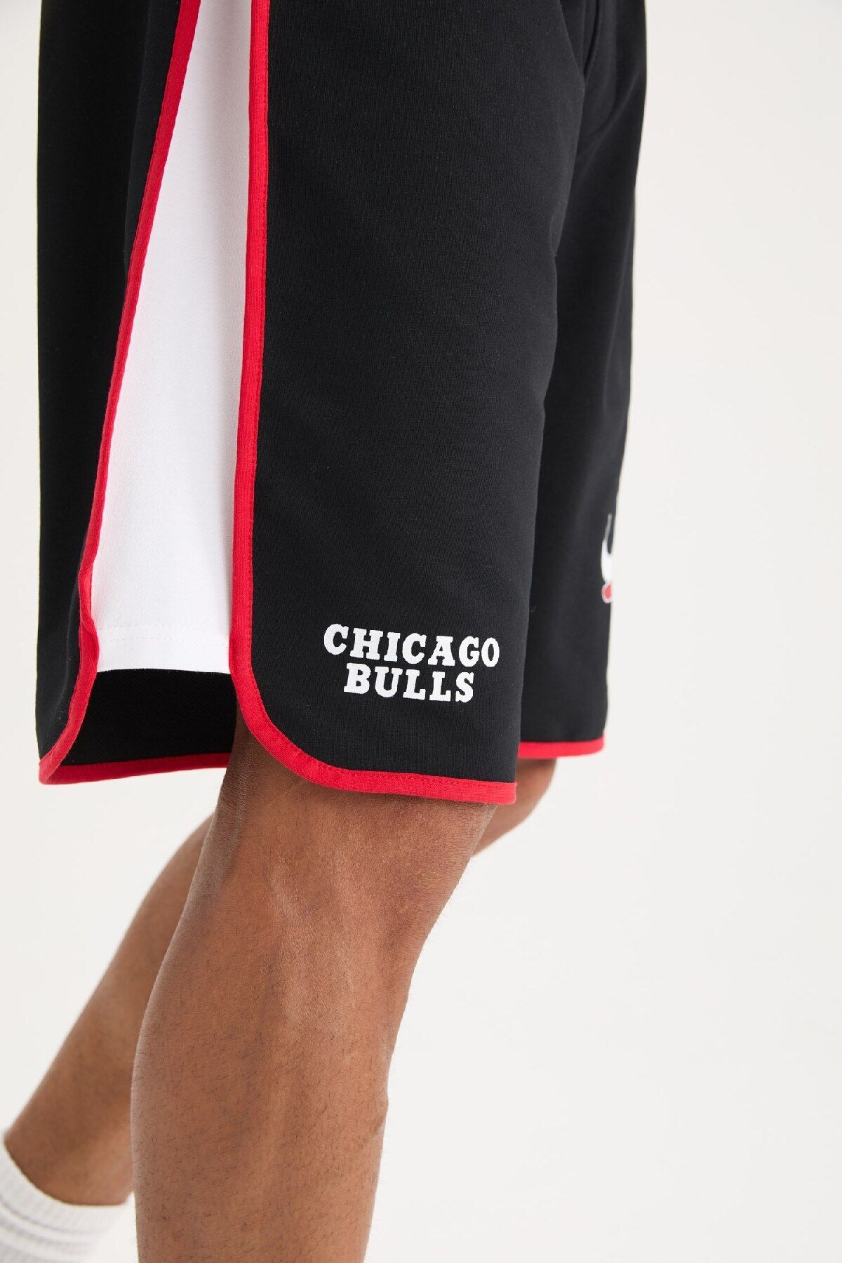 DeFacto-Krátke šortky DeFactoFit NBA Chicago Bulls Standard Fit A3822AX25SP 7