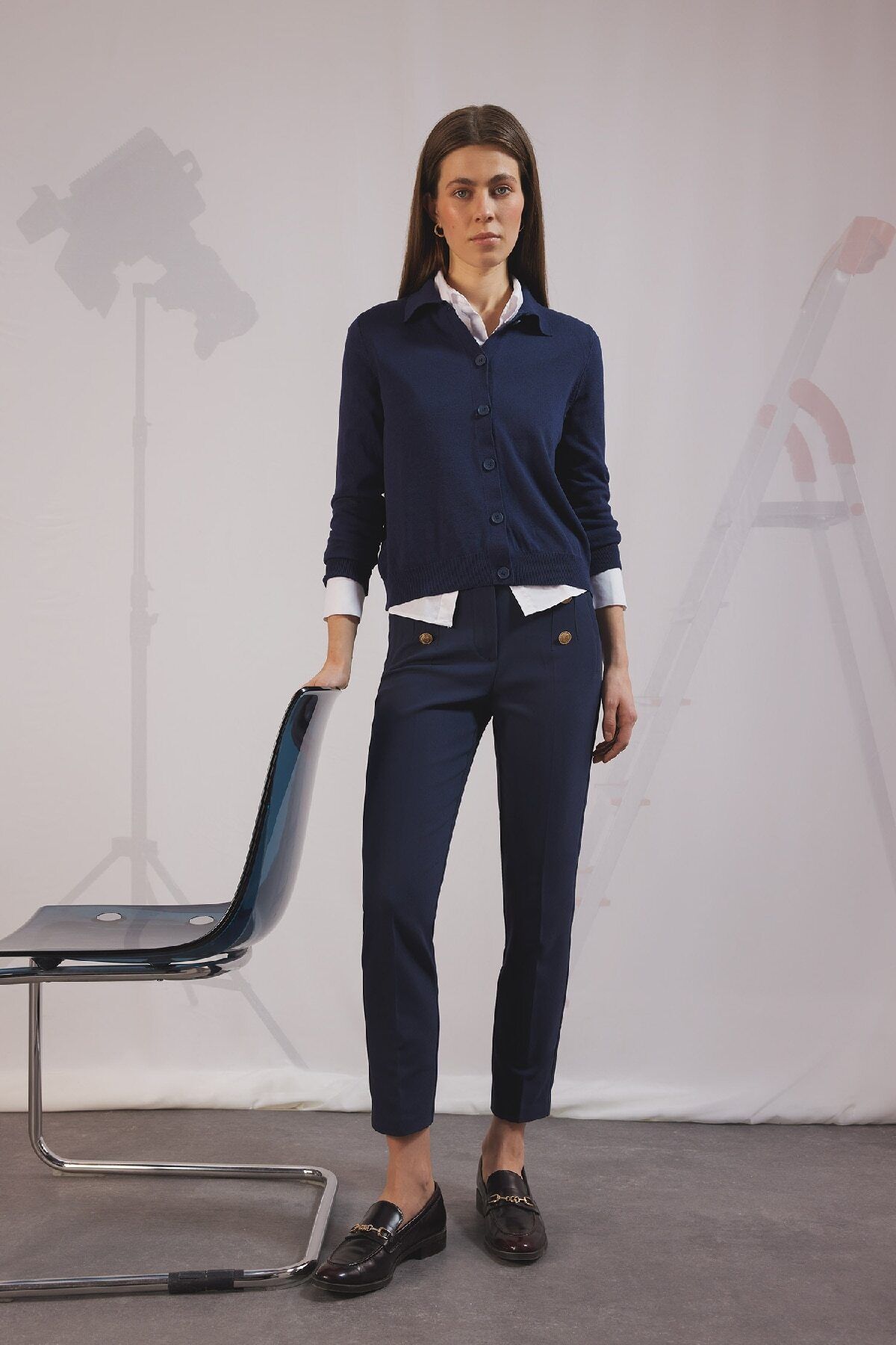DeFacto-Skinny-Fit-Hose mit hoher Taille und Knopfleiste und geradem Bein E5431AX25SP 1