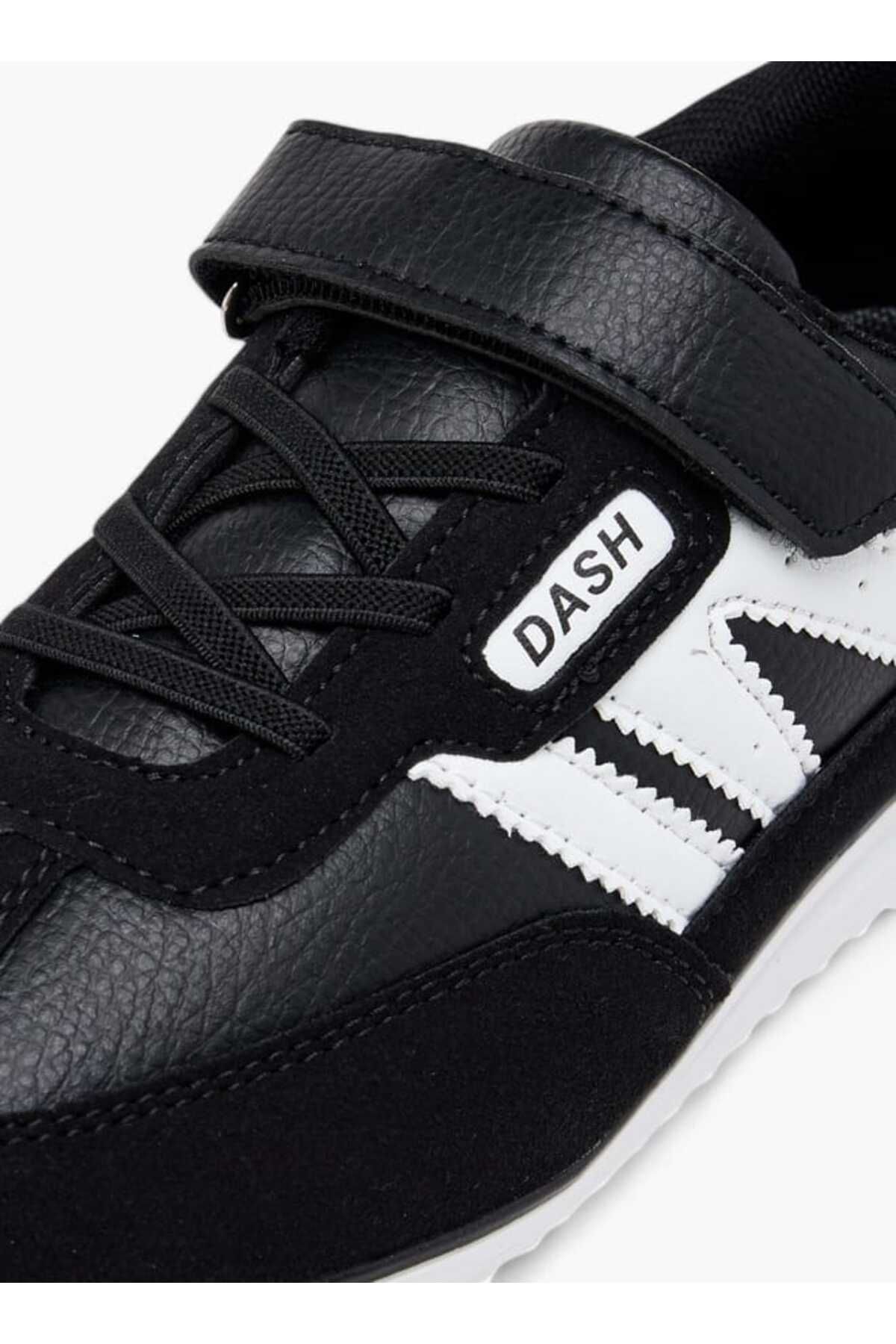 Dash-Panelled Sneakers with Hook and Loop Closure 4