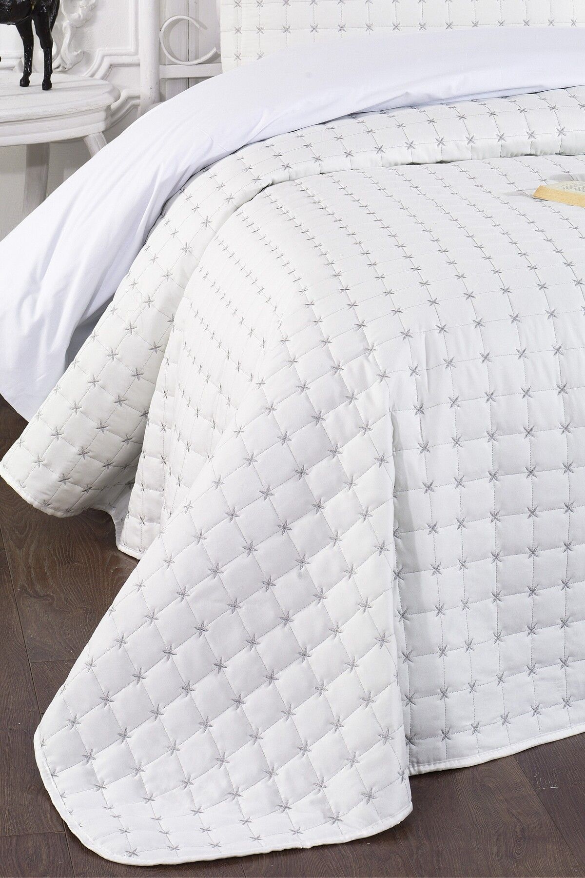 Levanzo-Alden Cream Gray Single Bedspread 2