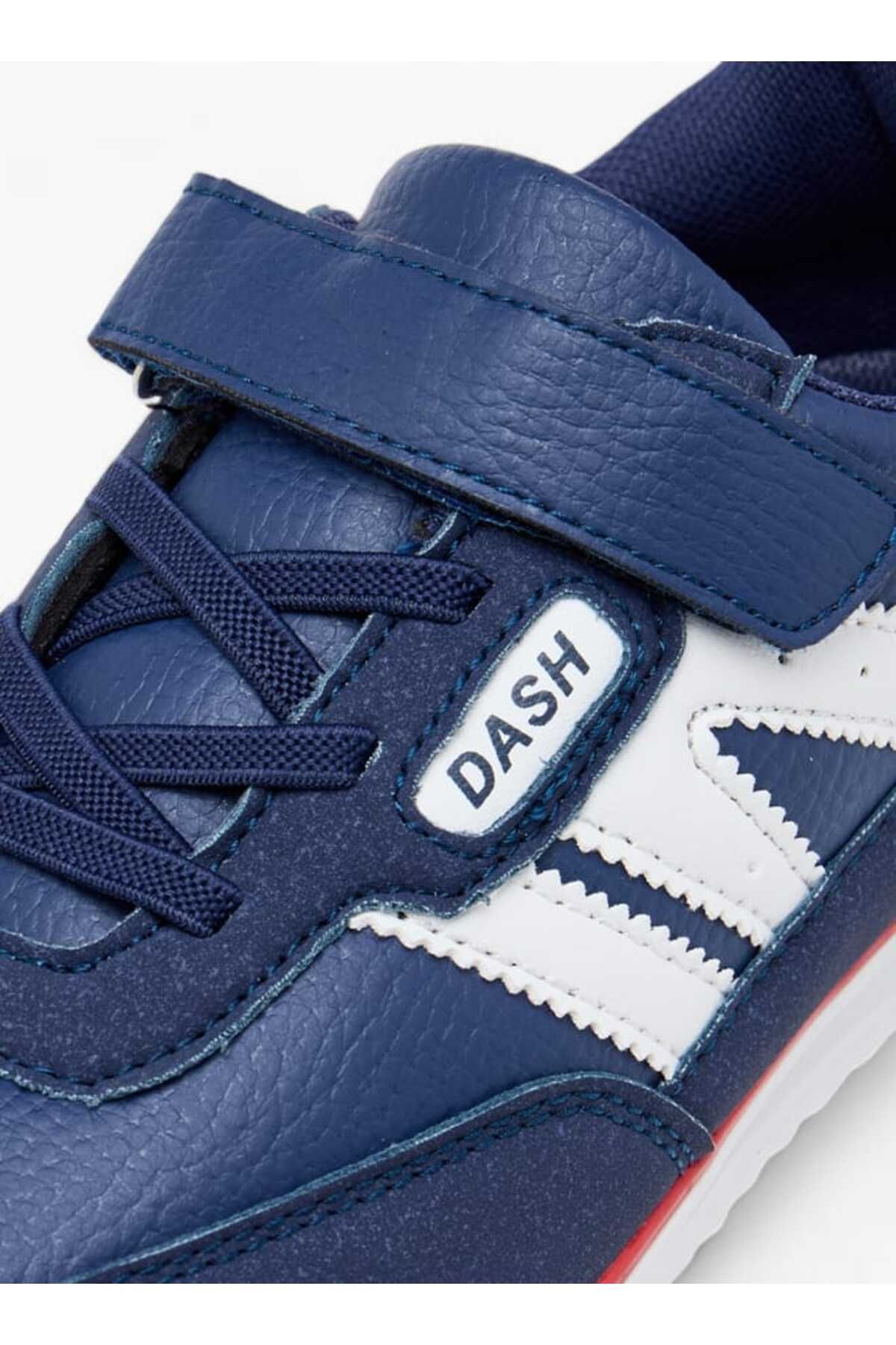 Dash-Panelled Sneakers with Hook and Loop Closure 4