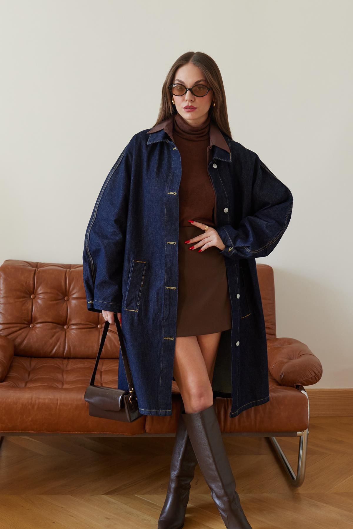 Askı Nişantaşı-Oversize Denim Trench Coat with Dark Blue Gold Stitching Detail 1