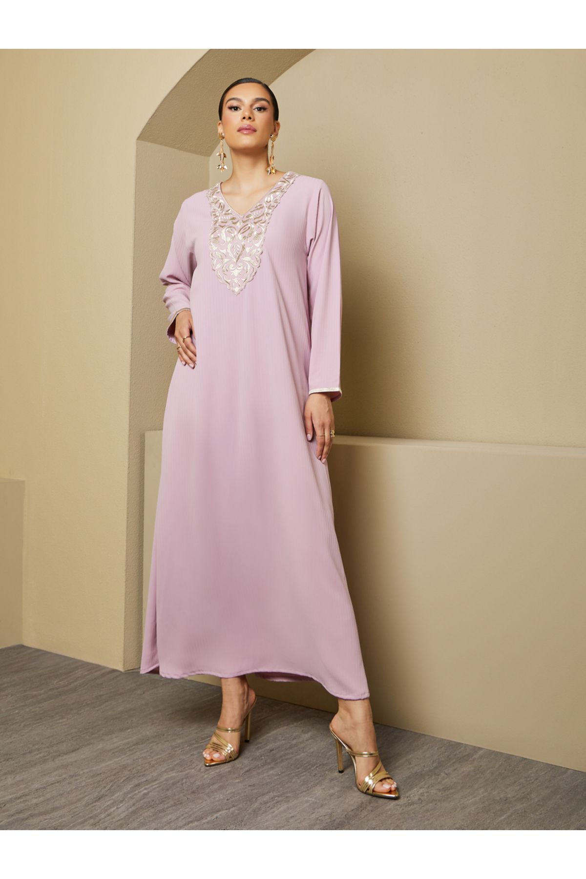 Styli-Embroidered V Neck A-Line Jalabiya 2