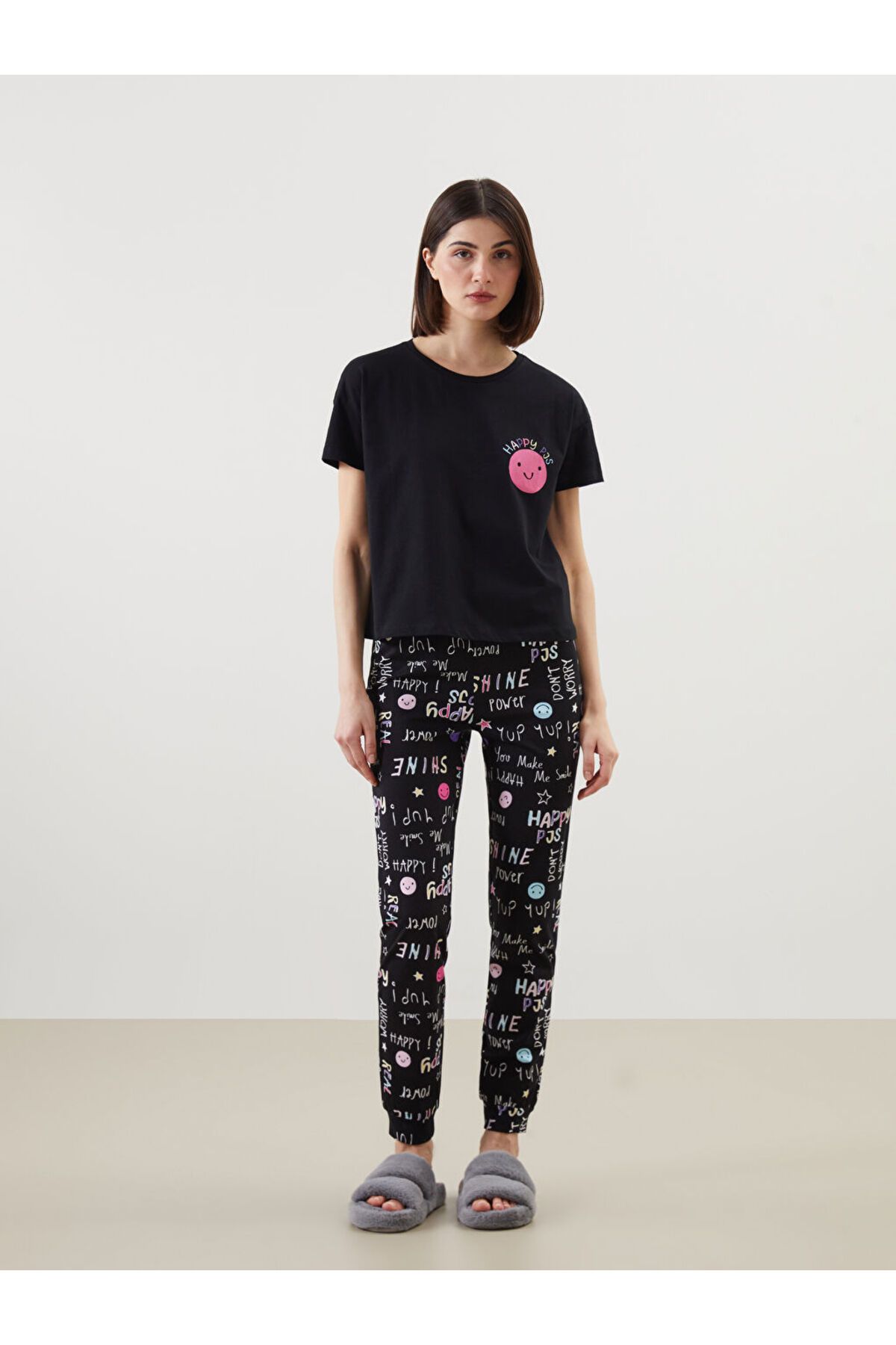 LC Waikiki Yeni Sezon Bisiklet Yaka Baskili Kadin Pijama Takimi - S5CN81Z8