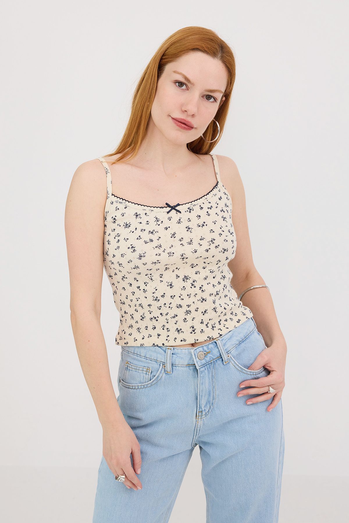 Addax-Rope Strap Crop Undershirt A1587 4