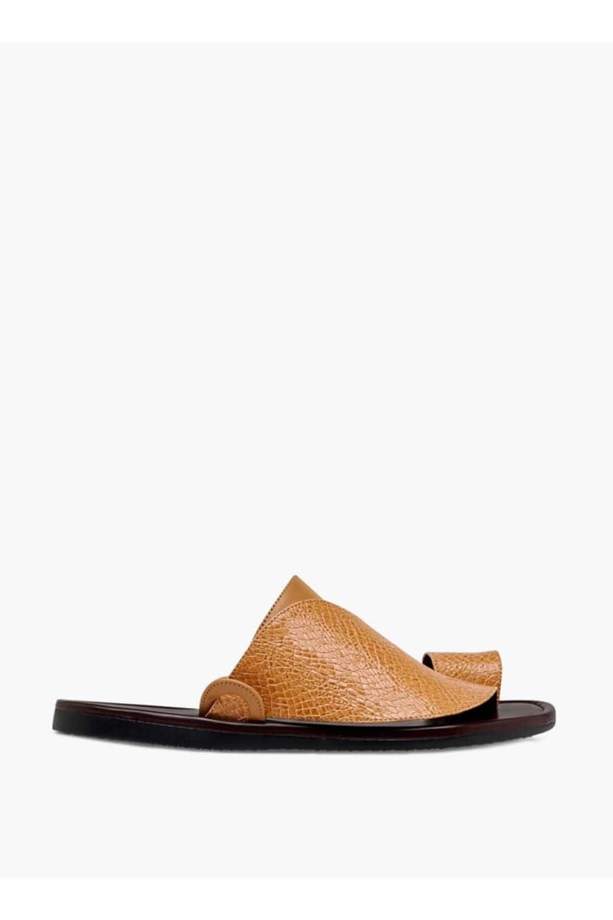 LBL by Shoexpress-Textured Slip-On Arabic Sandals with Toe Loop Detail 2