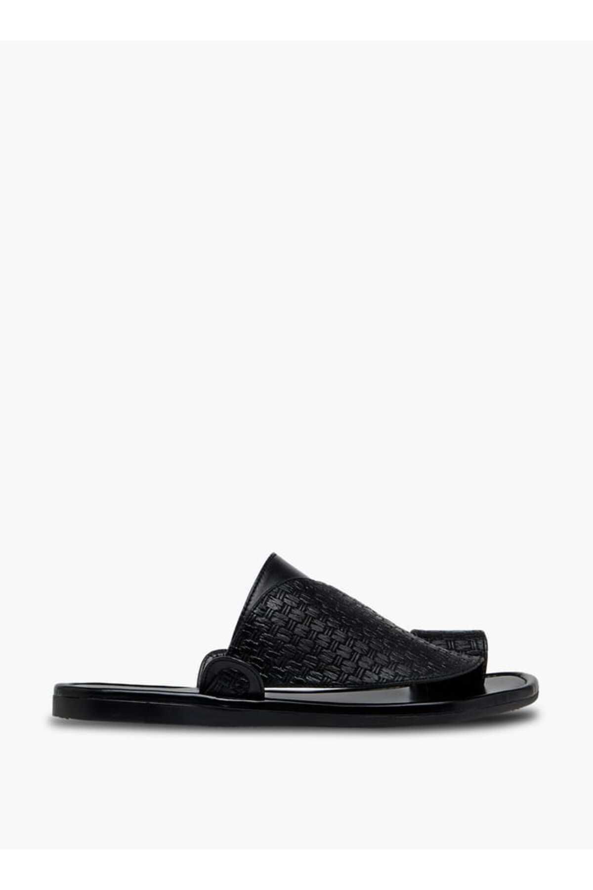 LBL by Shoexpress-Textured Slip-On Arabic Sandals with Toe Loop Detail 2