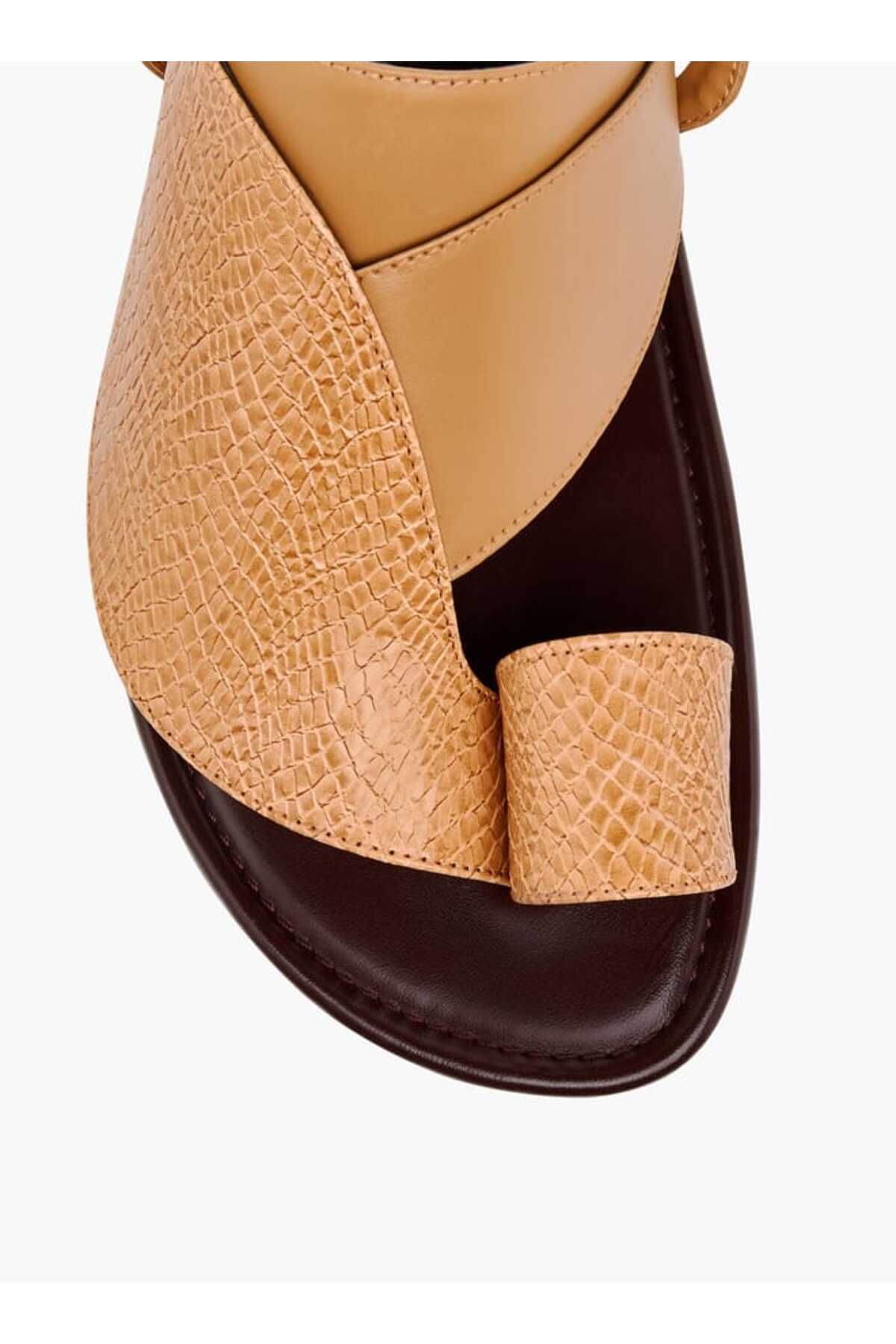 LBL by Shoexpress-Textured Slip-On Arabic Sandals with Toe Loop Detail 3